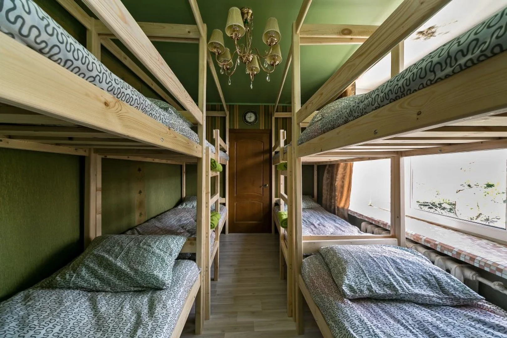 Crazy Monkey Hostel next to the Moscow Zoo