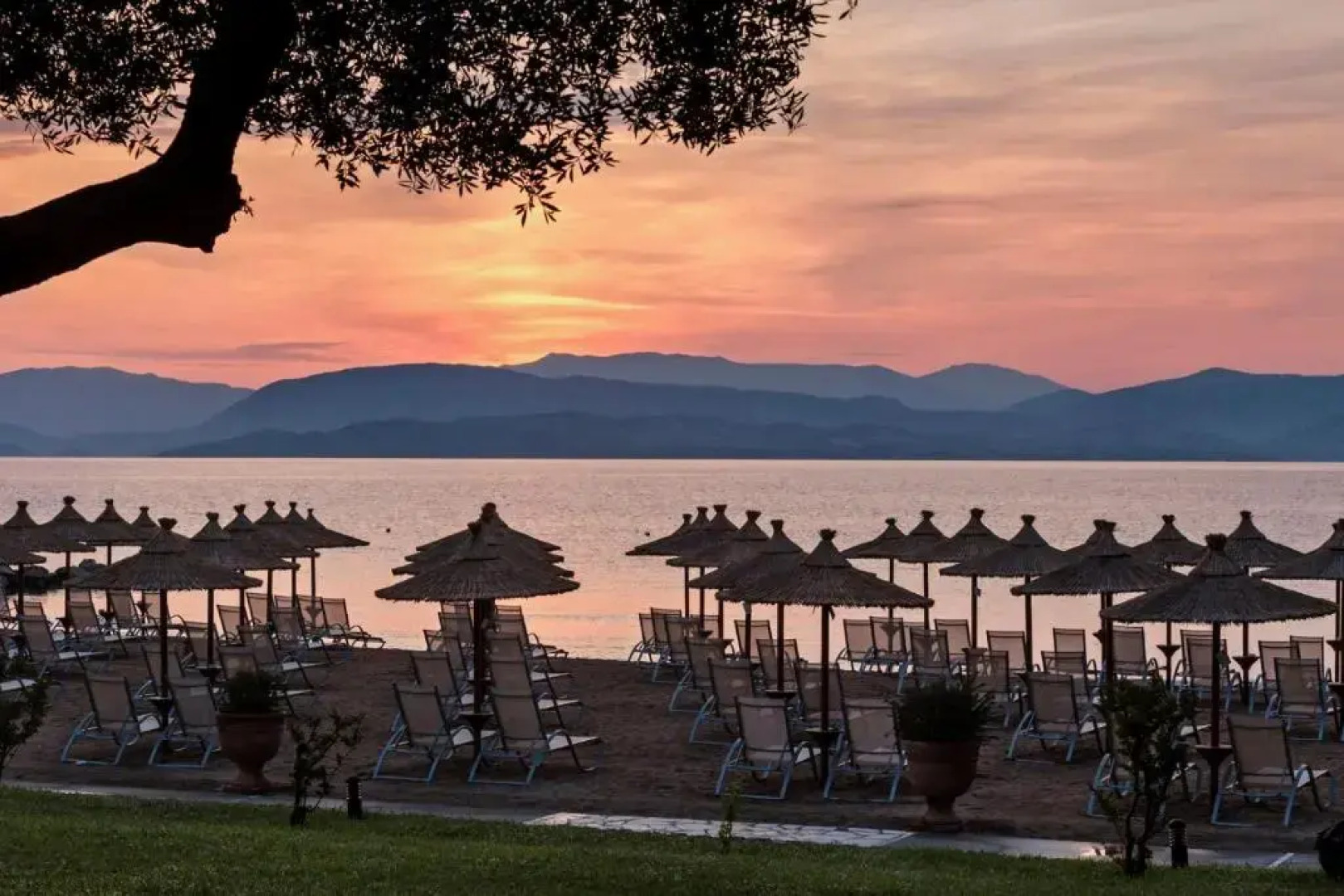 Kontokali Bay Resort & Spa