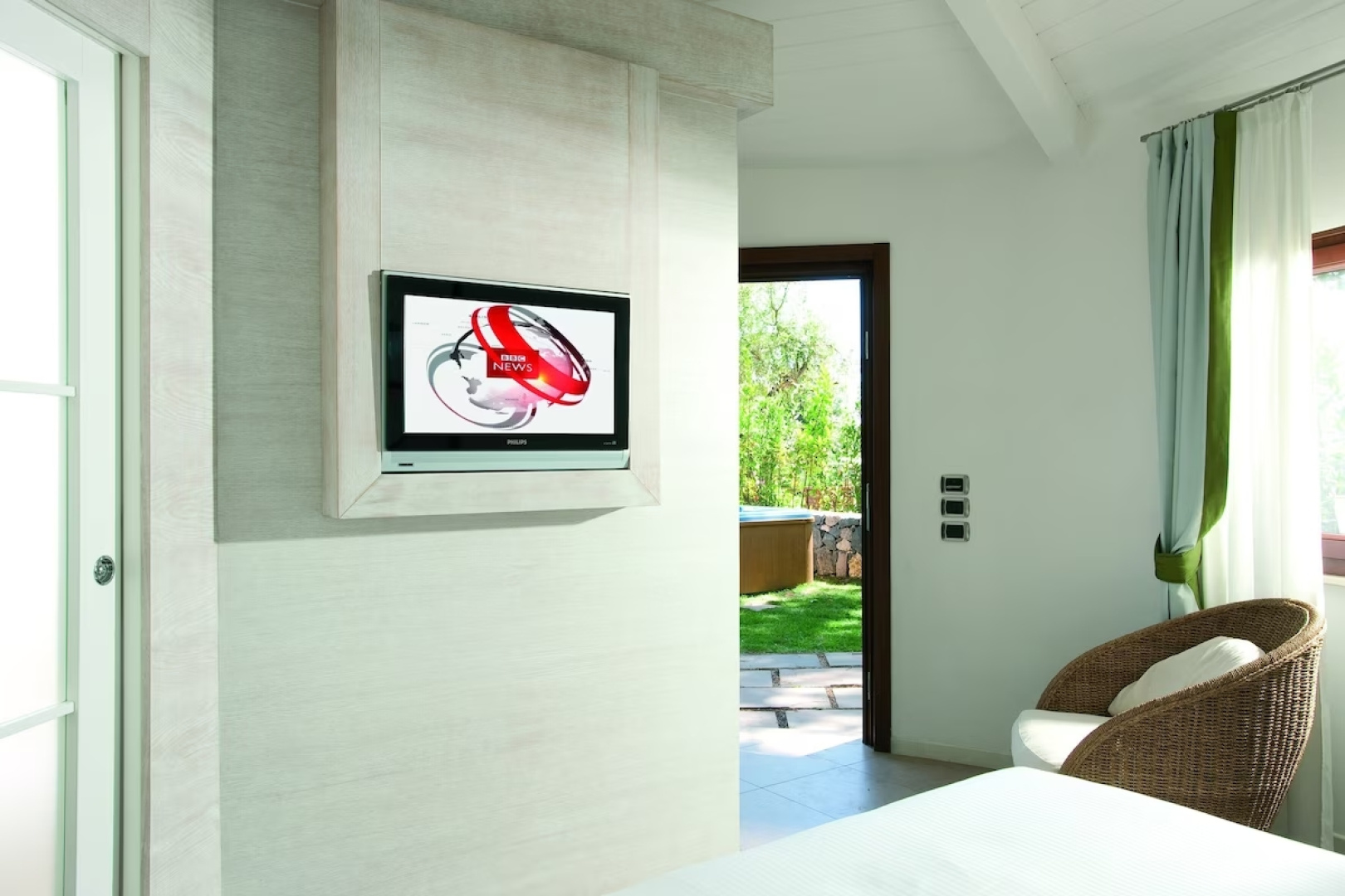 Курортный отель La Plage Resort