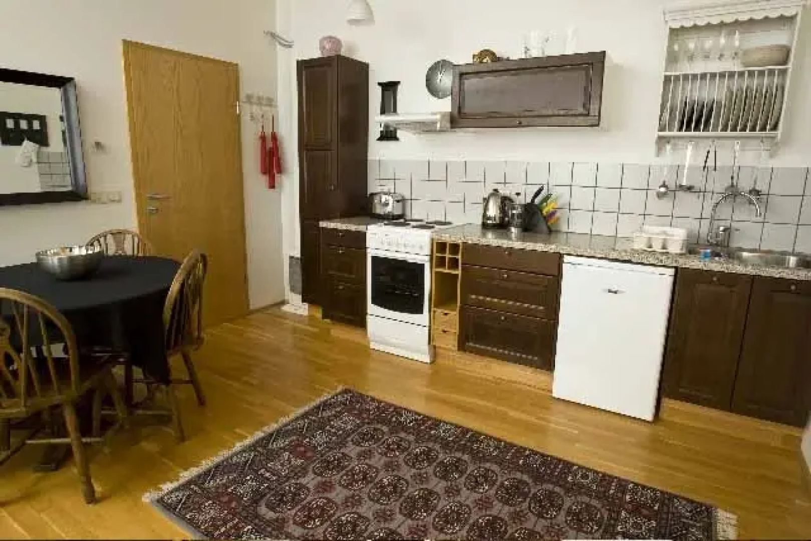 Kallis Apartments