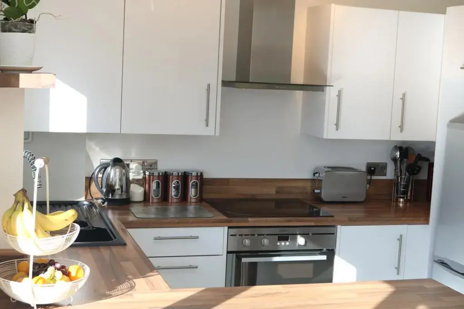 Luxury Victorian Garden Apartment