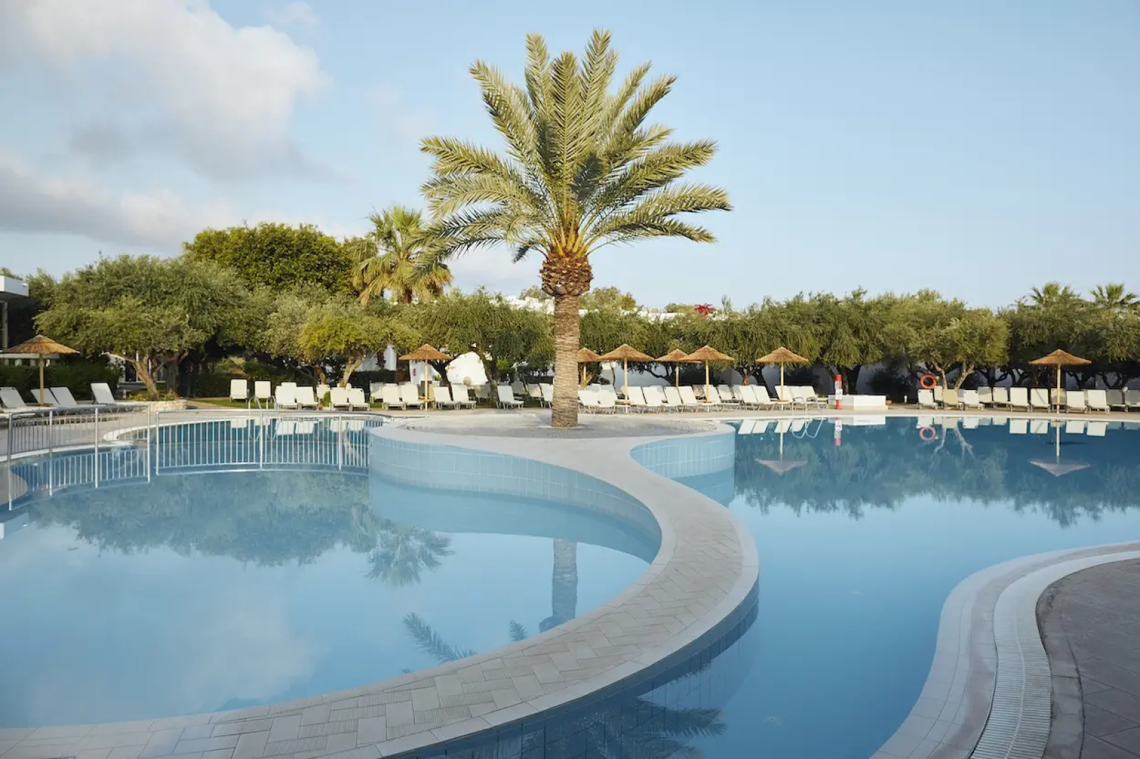 Отель Alex Beach Hotel - Bungalows