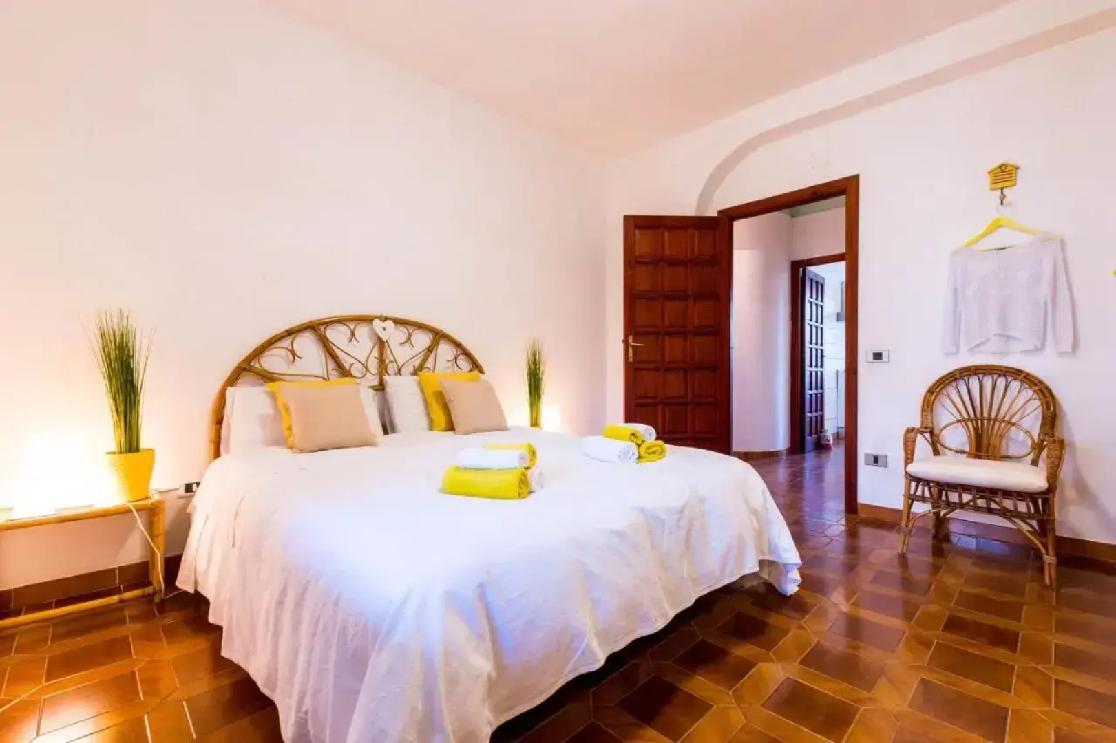 Spazioso Appartamento al Mare con Giardino