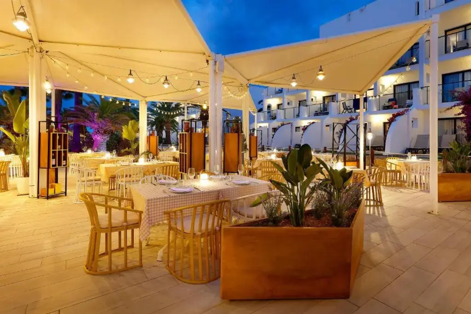 Отель Grand Palladium Palace Ibiza Resort & Spa