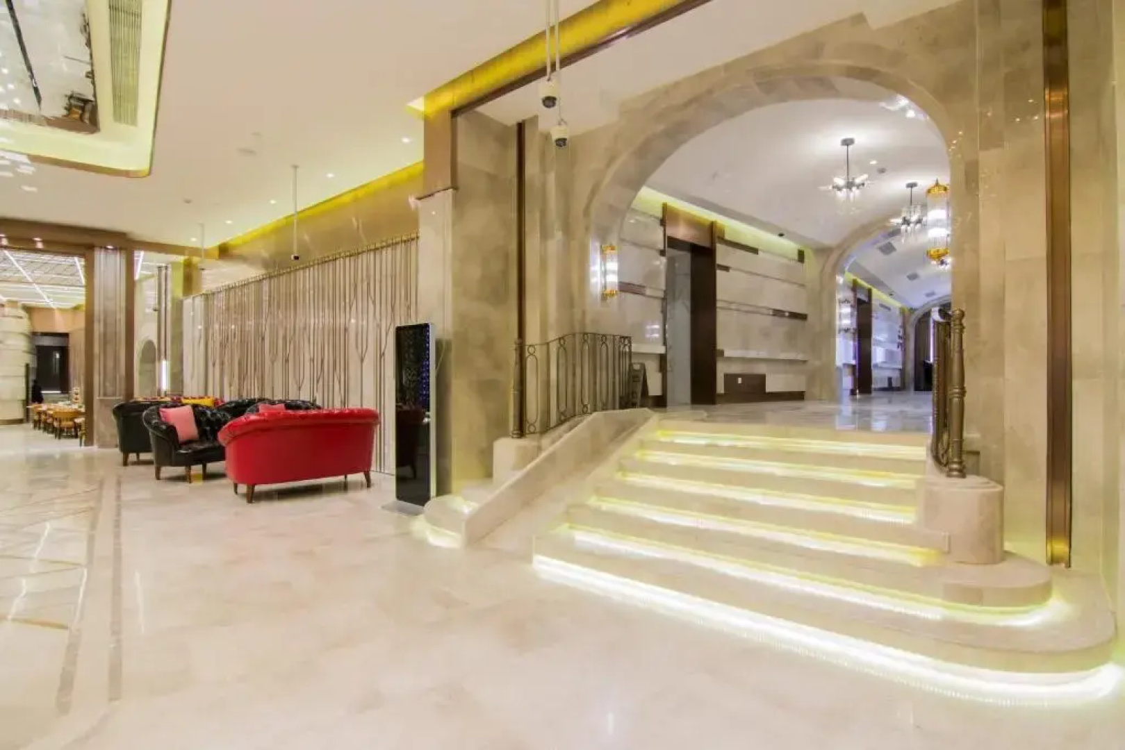 Yitel Premium Shanghai People Square Nanjing Road Pedestrian Street Shop