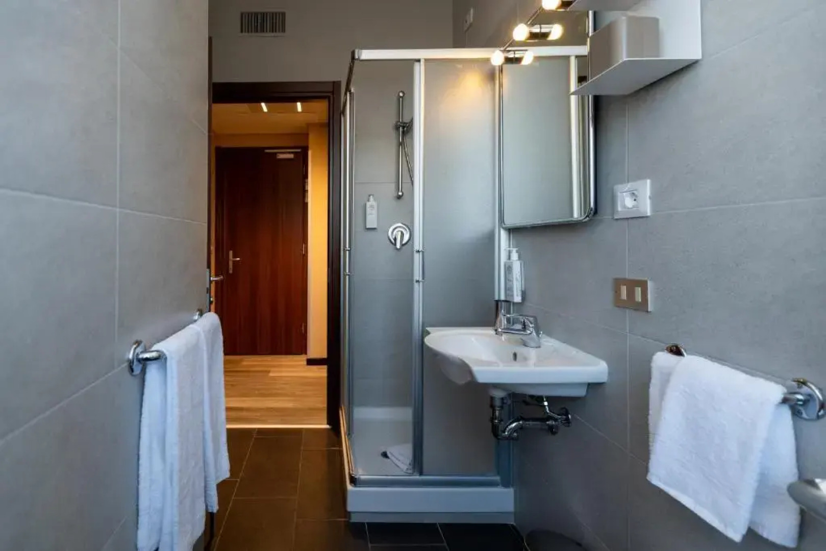 Отель Garibaldi Palace