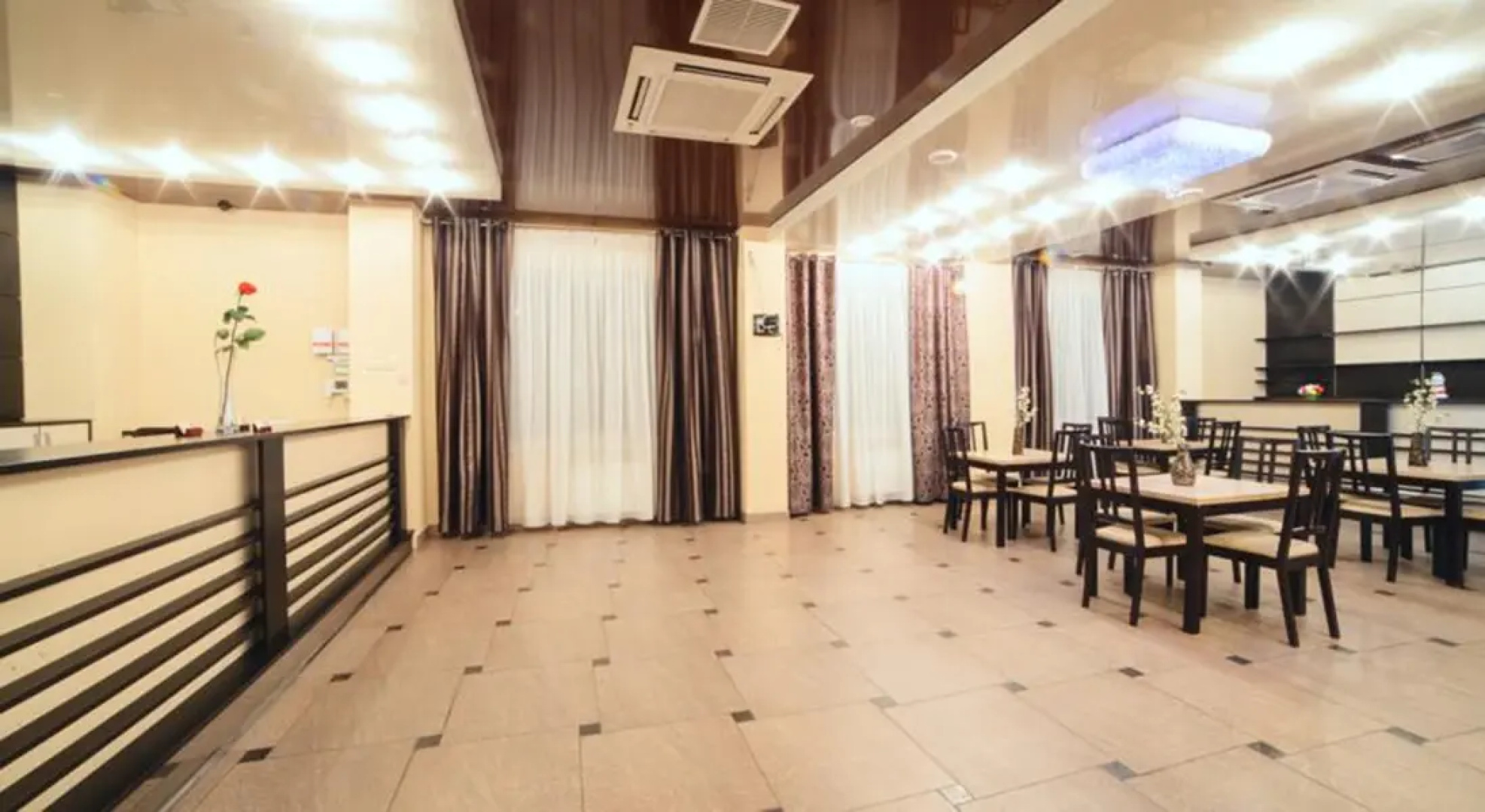 Premier Hotel	