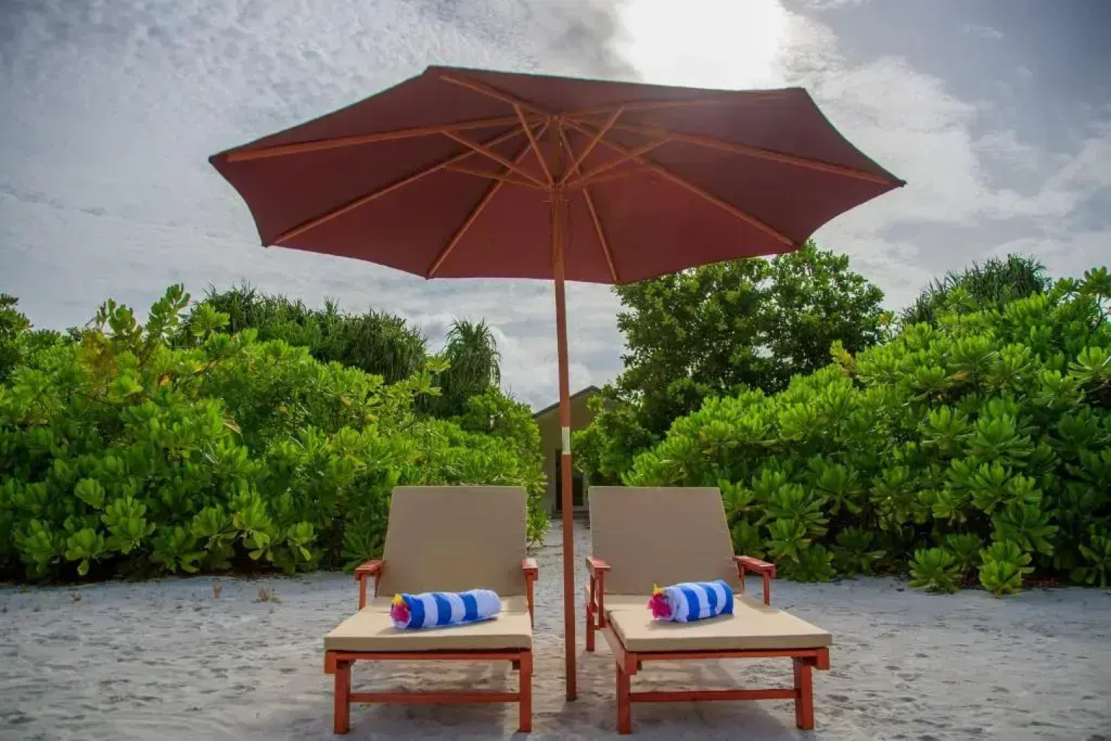 Paradise Hondaafushi Island Resort & Spa