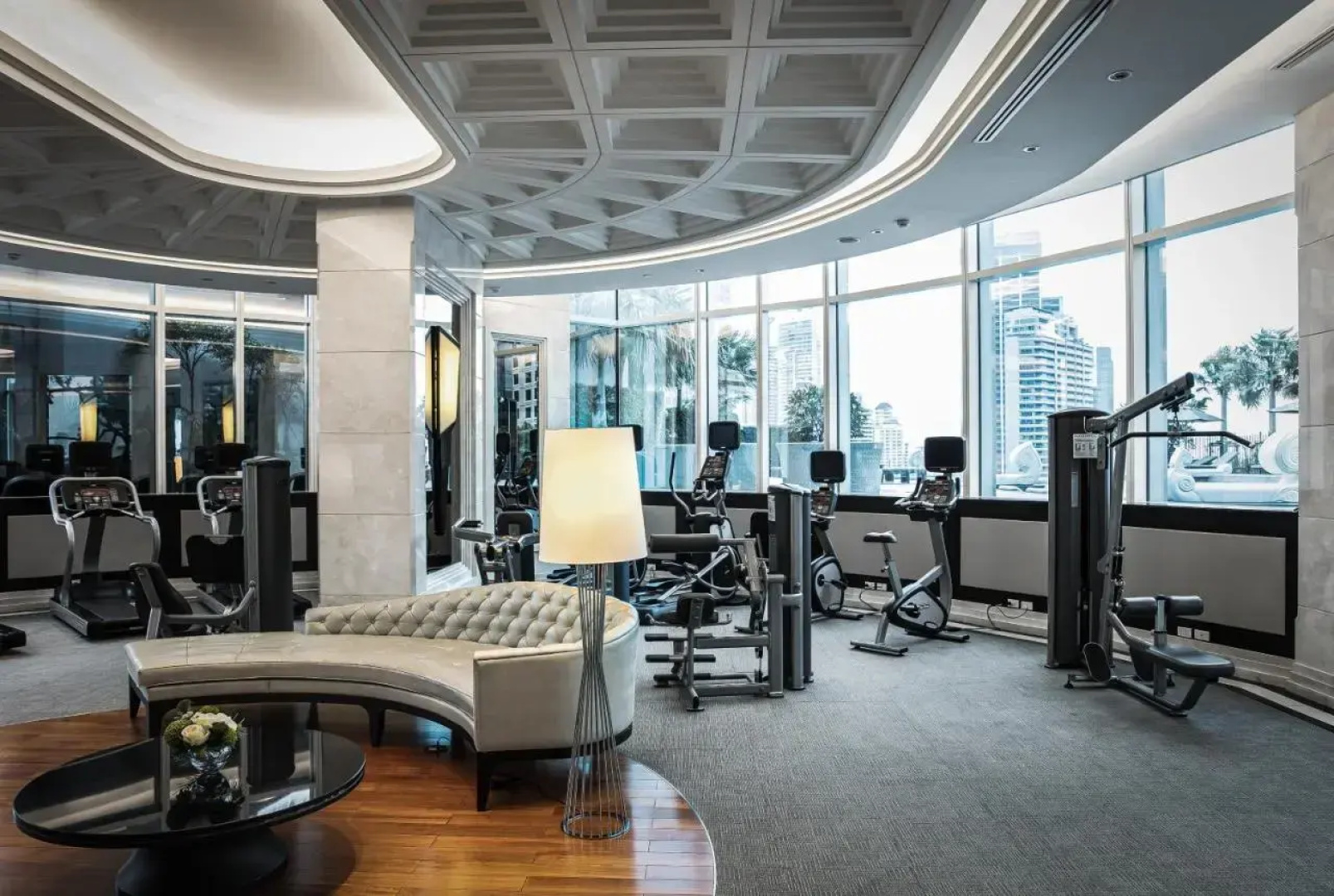 Grande Centre Point Hotel Terminal 21