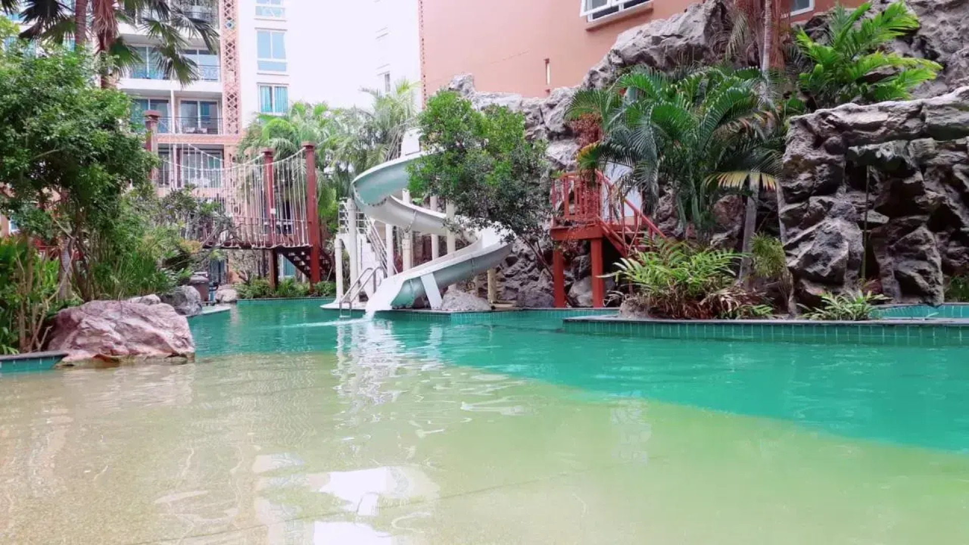 Atlantis Condo by Sompong