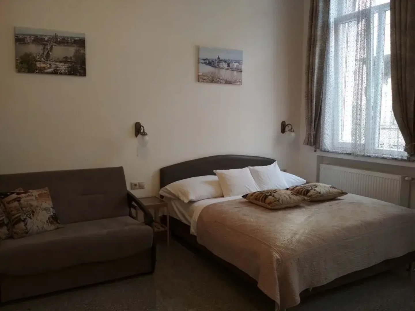 Happy Holiday Lux Apartments