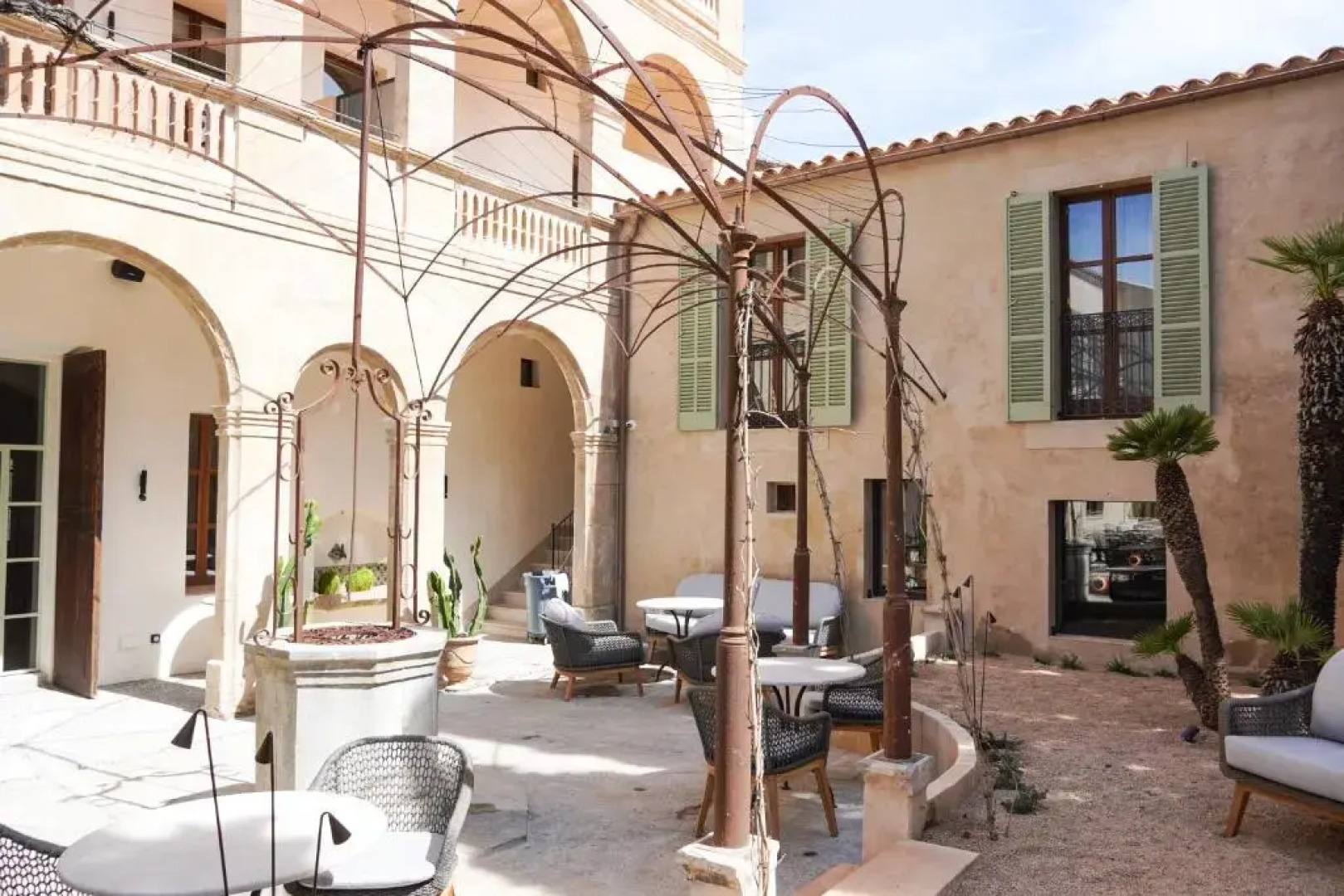 Juz de Yartan Arthotel