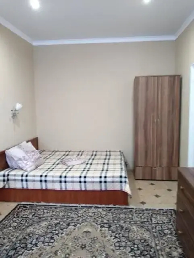 Molodezhnaya 8 Guest House