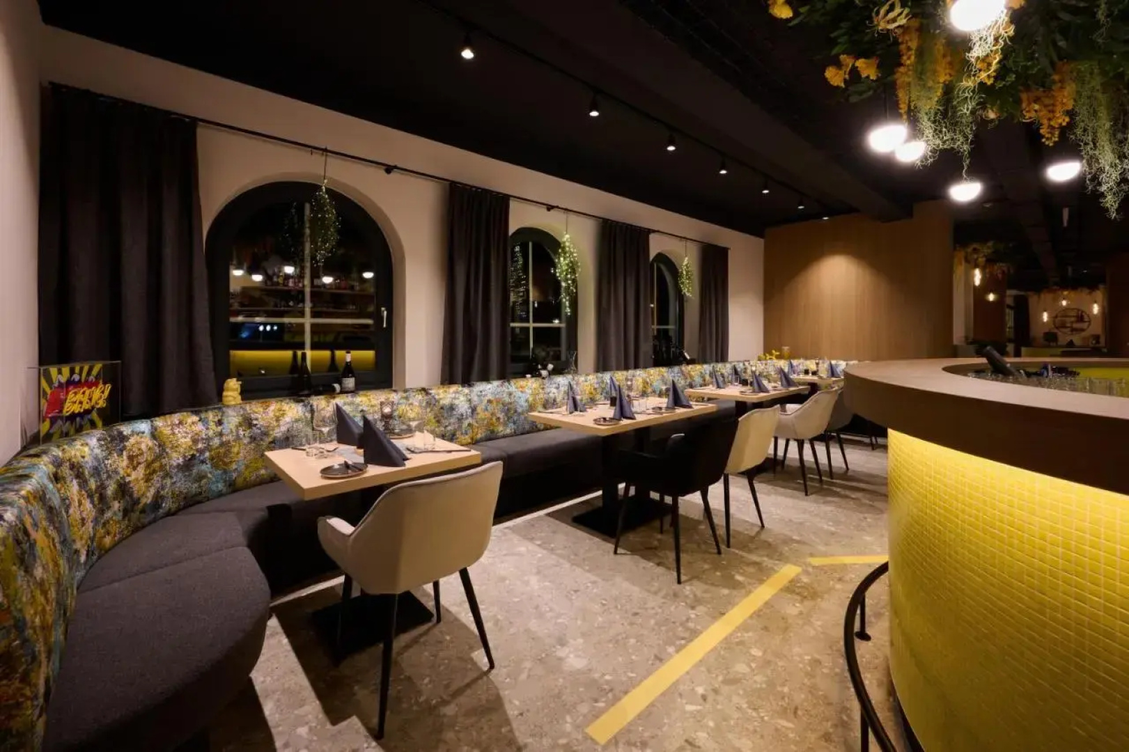 happYellow Boutique House