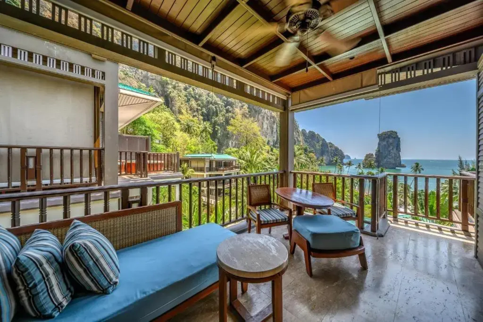 Отель Centara Grand Beach Resort and Villas Krabi