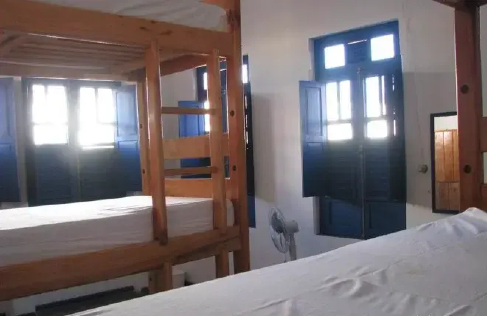 Donanna Hostel Adventure & Trekking