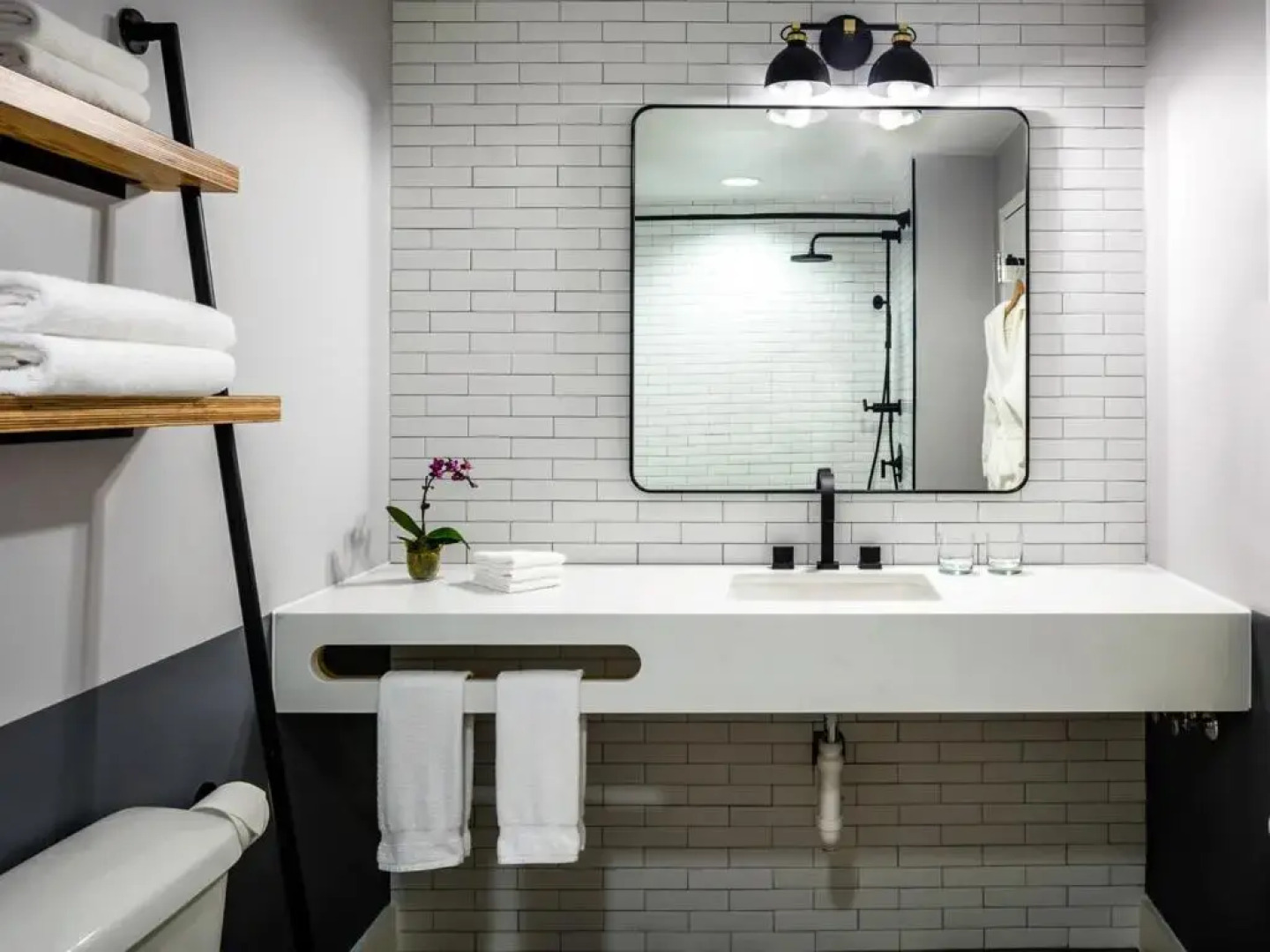 Freepoint Cambridge, Tapestry Collection By Hilton