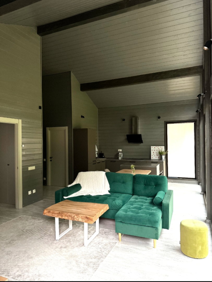 Dom S Panoramnymi Oknami I Vidom Na Les Privat House