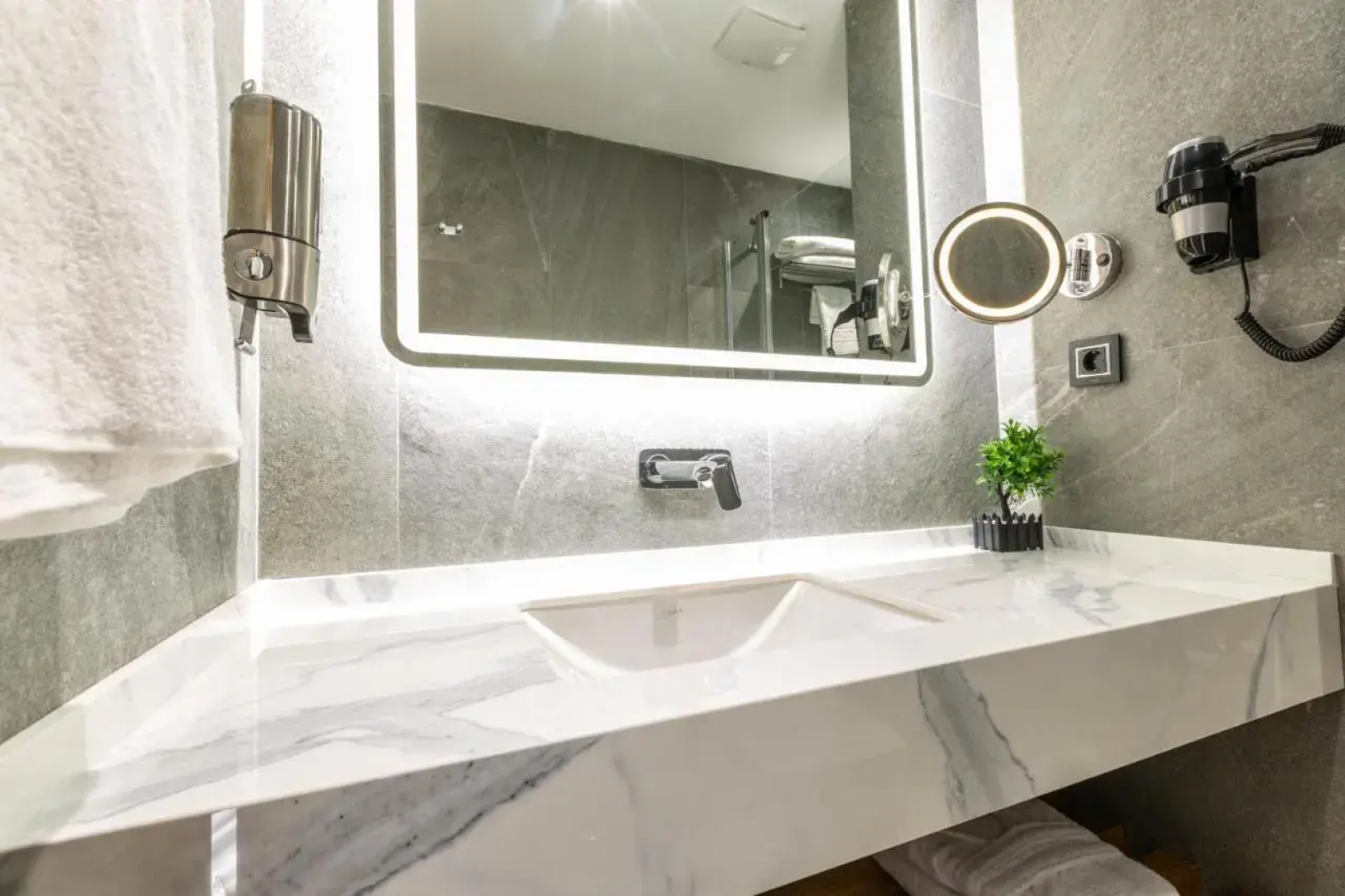 Aydin Suite Apart