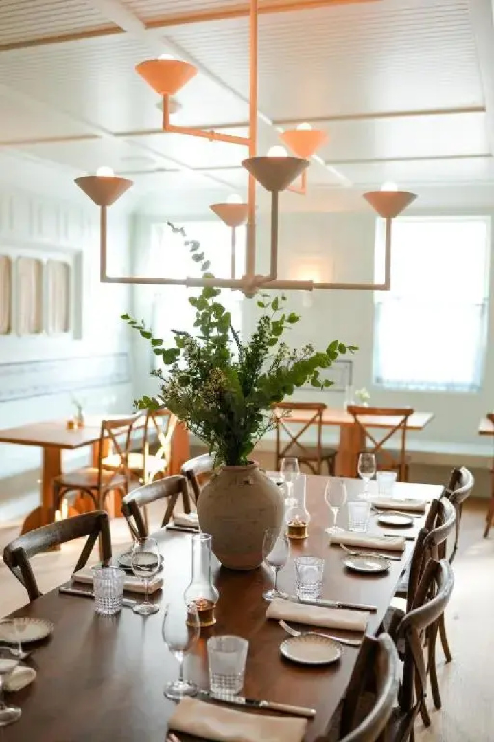 Canoe Place Inn and Cottages