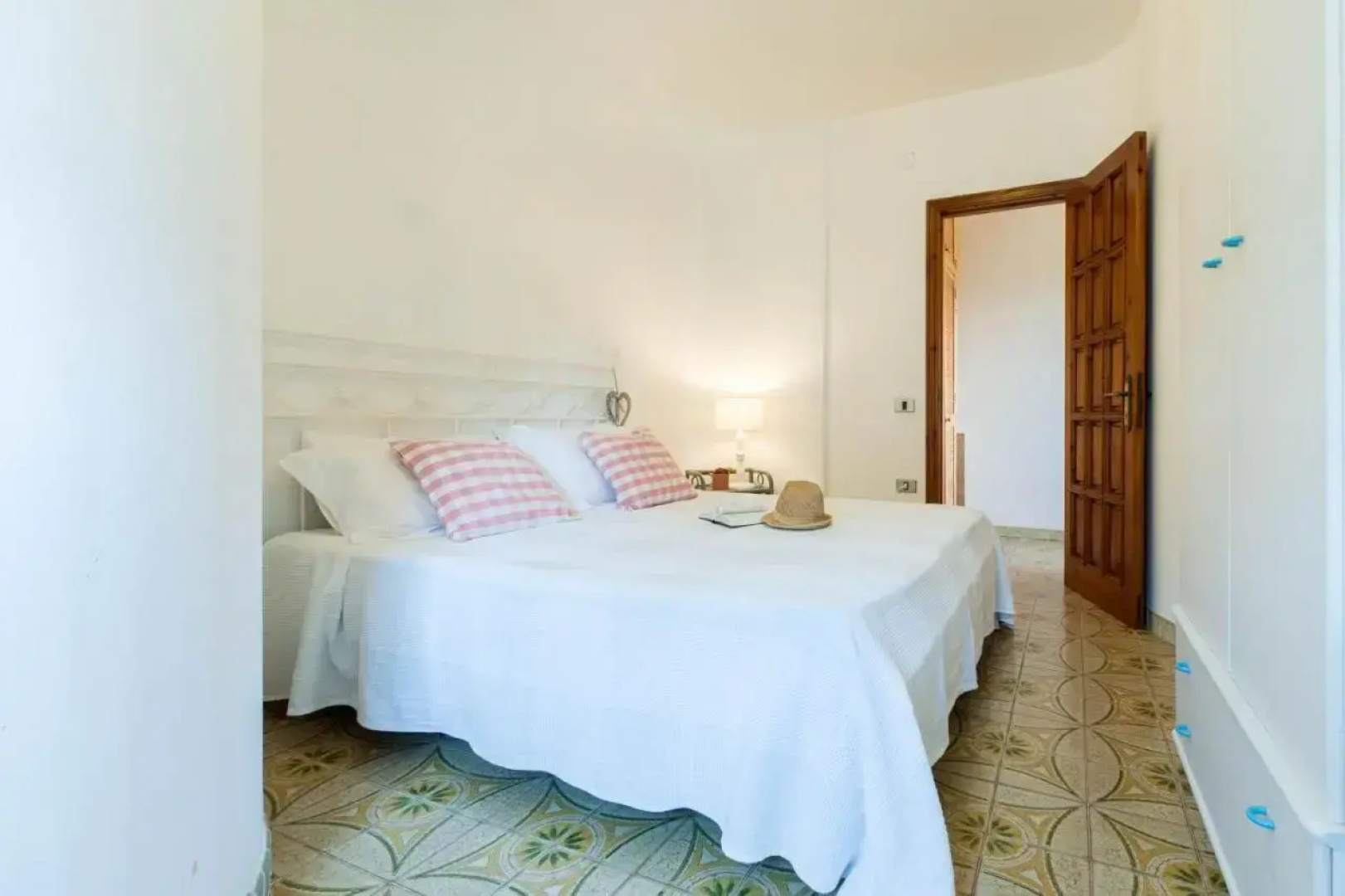Spazioso Appartamento al Mare con Giardino