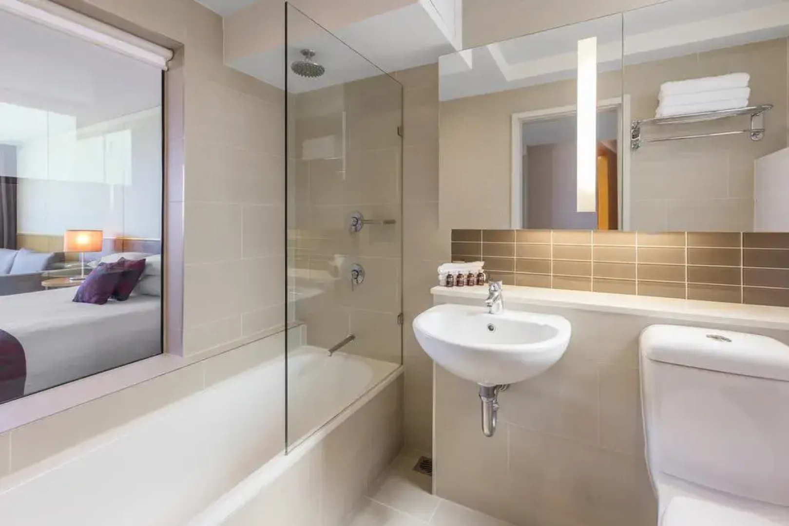 View Sydney (ex North Sydney Harbourview Hotel)