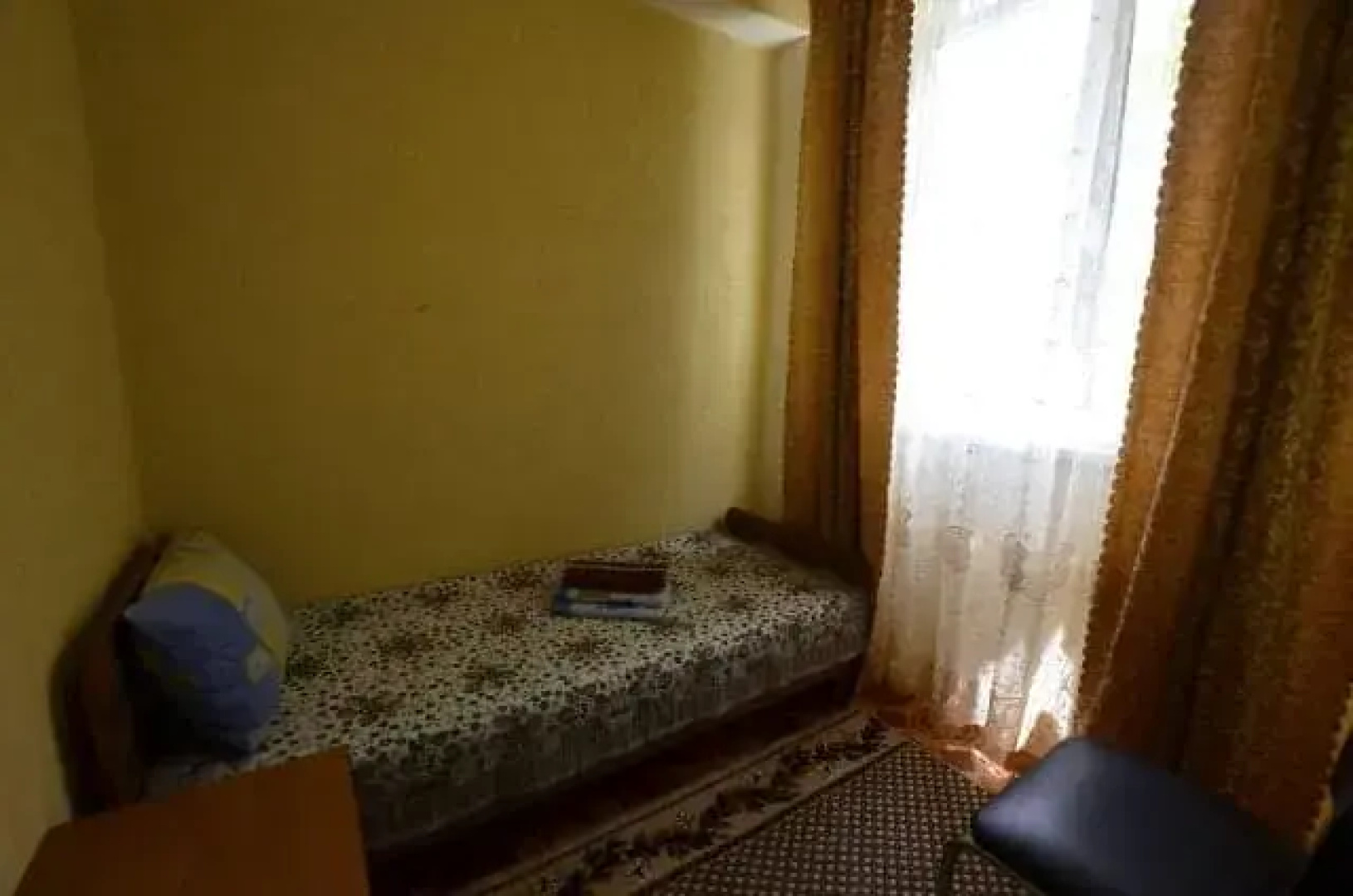 Molodezhnaya 8 Guest House