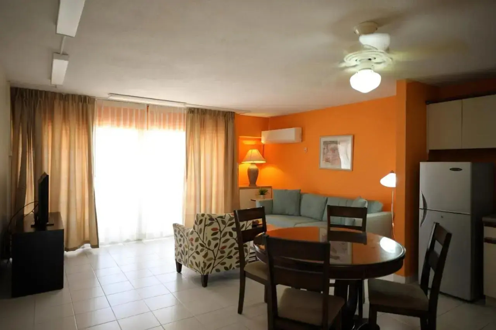 Horizon View Beach Hotel