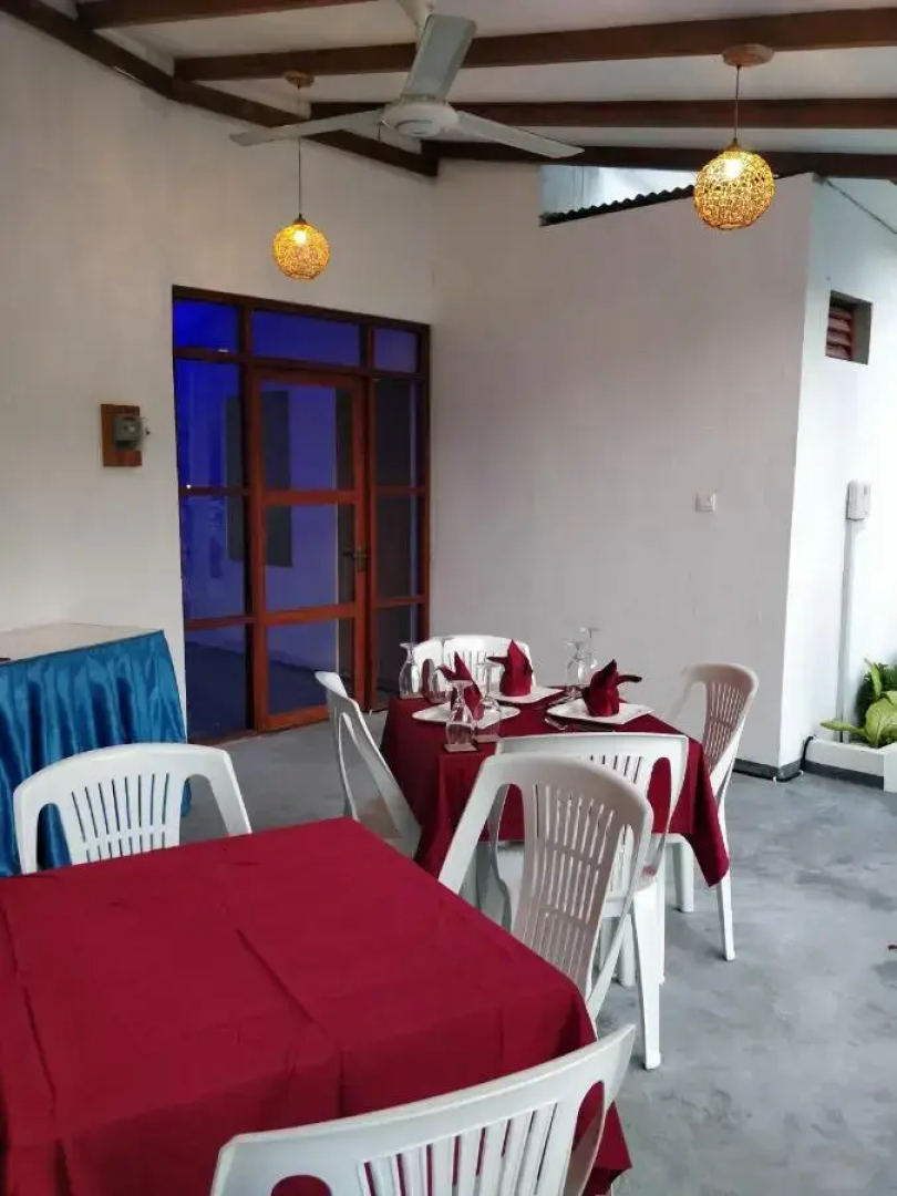 Отель Alkina Lodge