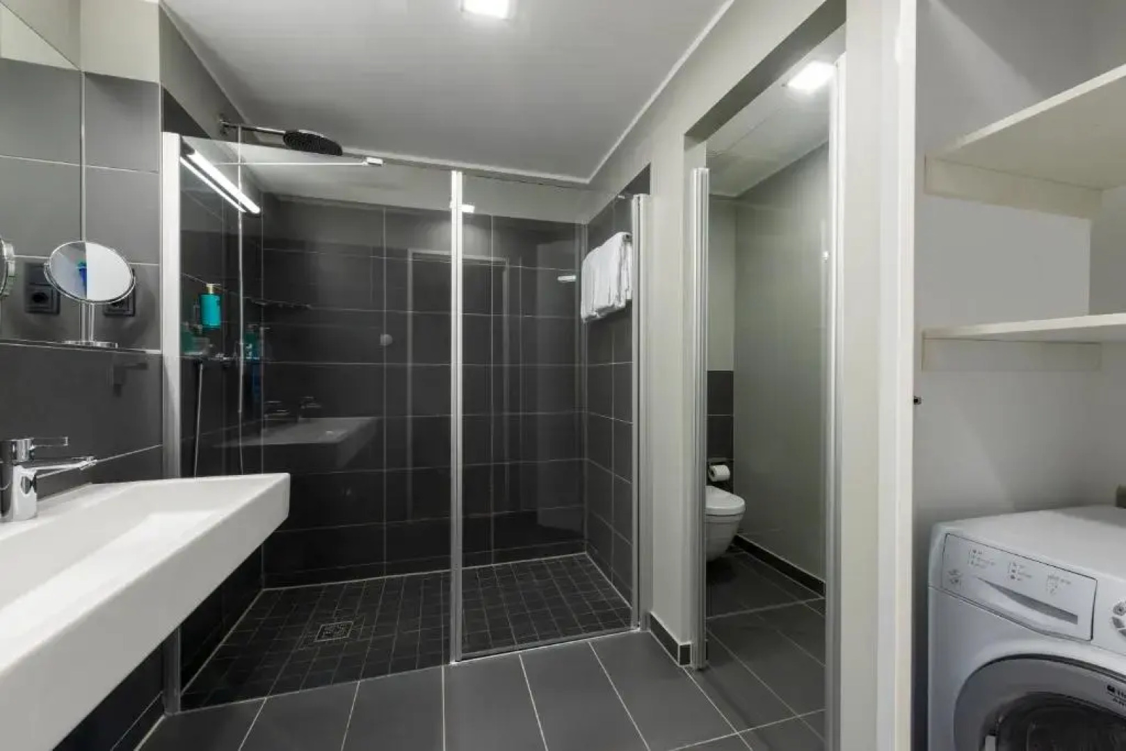 Waveboard Hotel & Boardinghouse