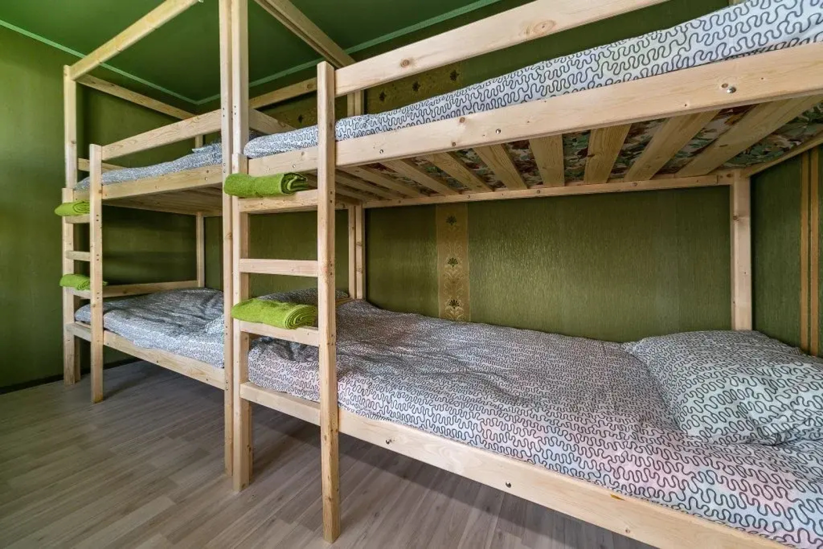 Crazy Monkey Hostel next to the Moscow Zoo