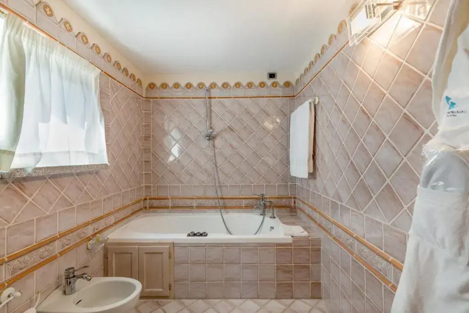 Hotel Petra Bianca
