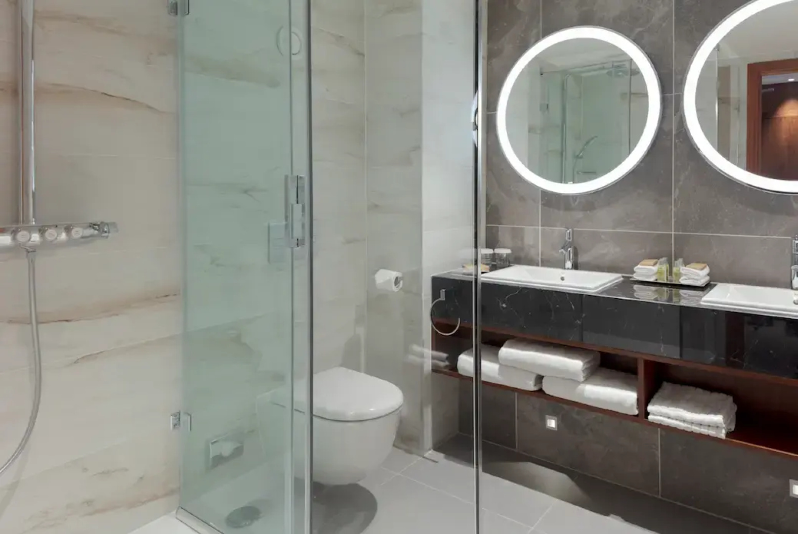 Отель Hilton Belfast