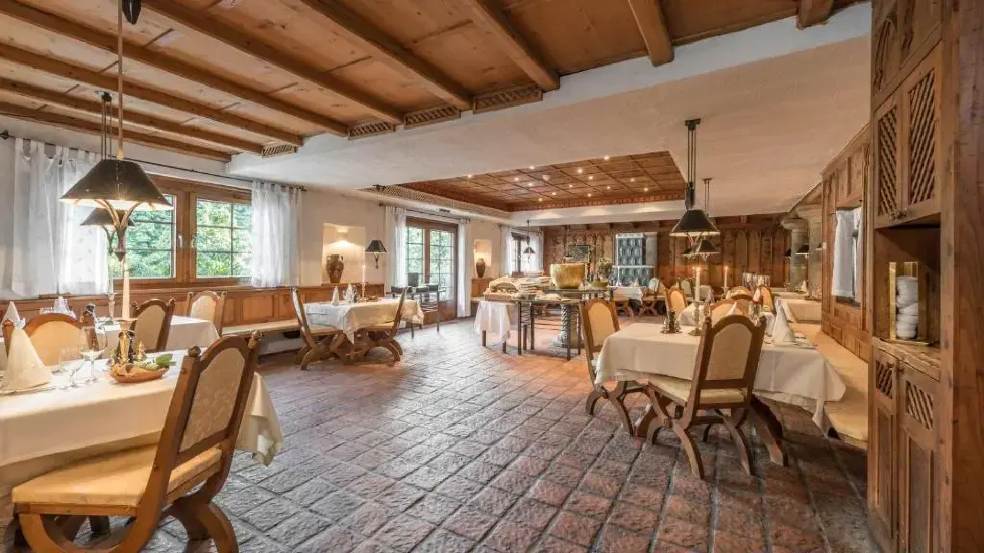 Strasserwirt - Ansitz zu Tirol