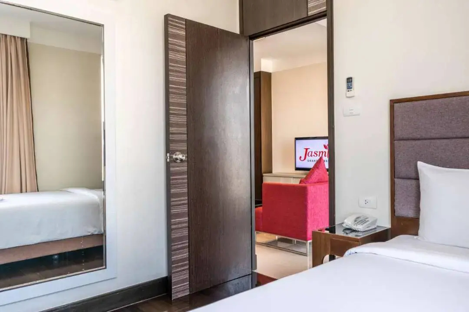 Jasmine Grande Residence