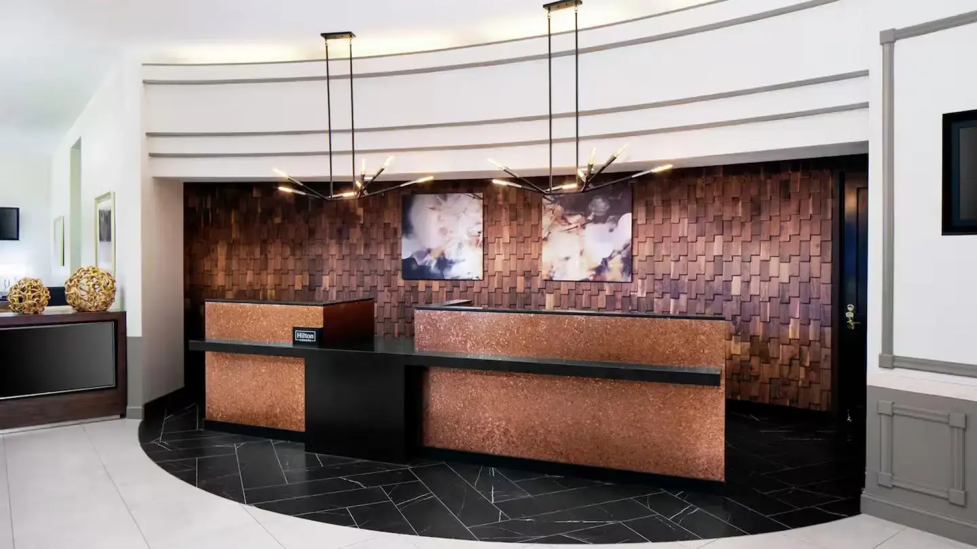 DoubleTree by Hilton Nashua
