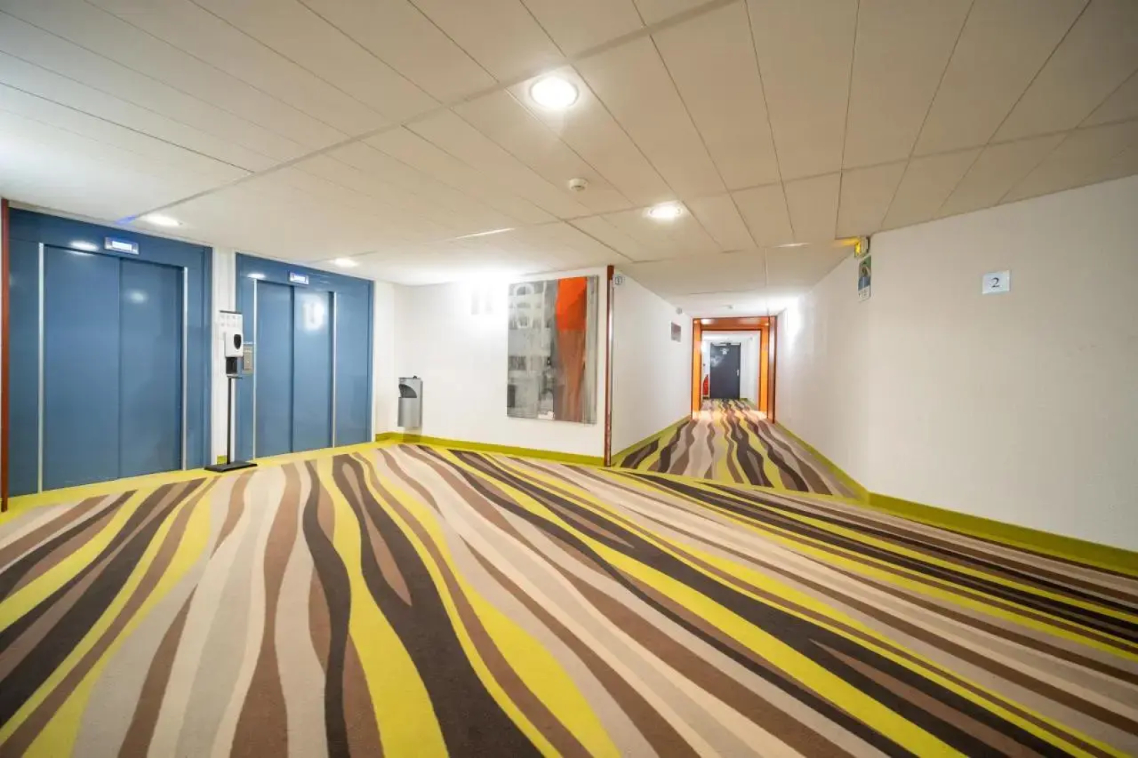 B&B HOTEL Calais Terminal Cité de l'Europe 4 étoiles