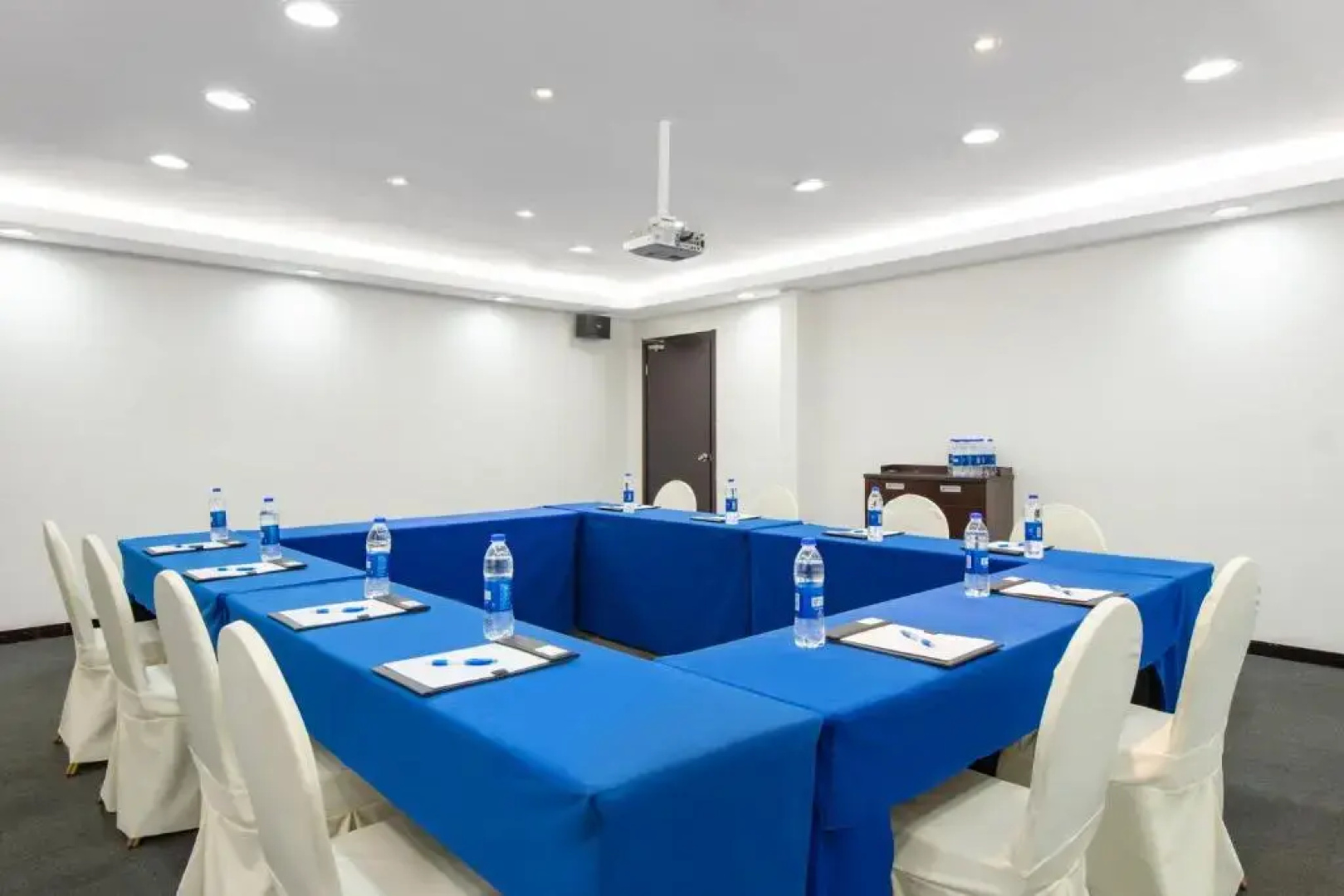 Holiday Inn Express Shanghai Putuo by IHG