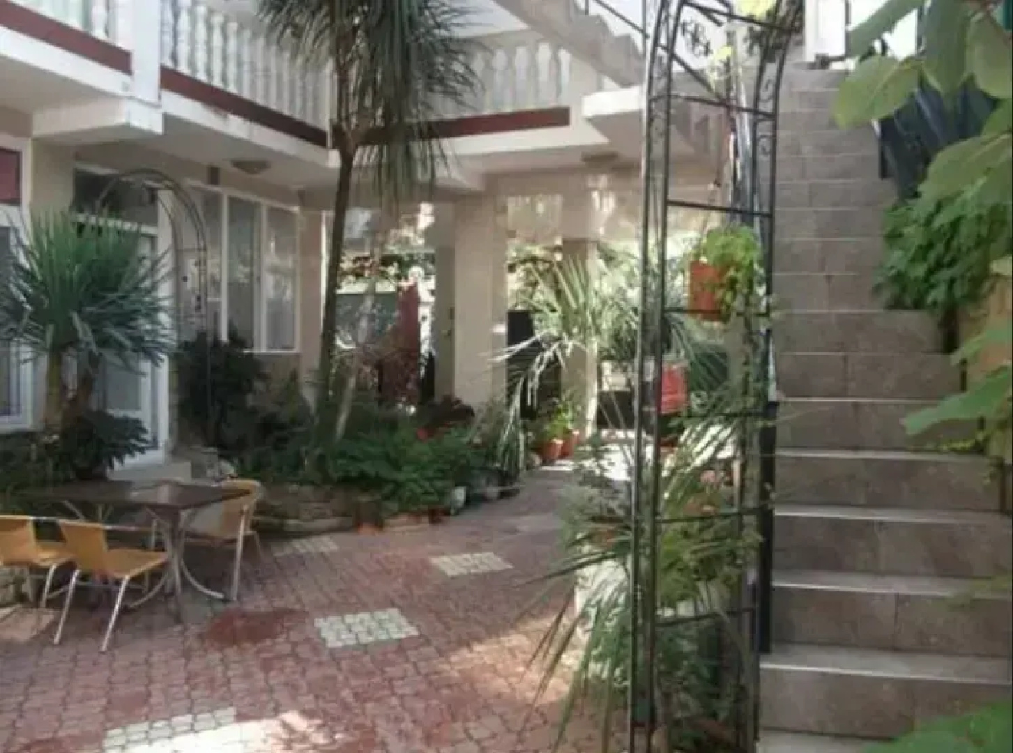 Aladan Hotel
