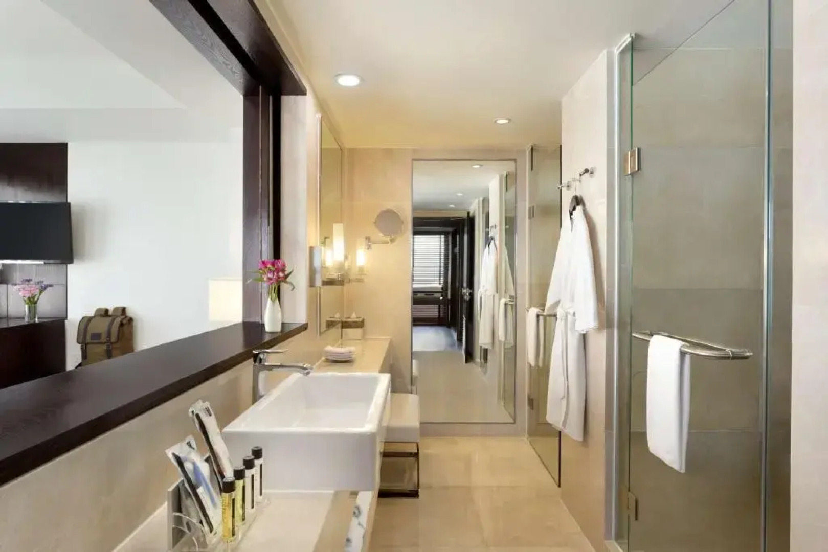 Отель Jen Maldives Male by Shangri-La