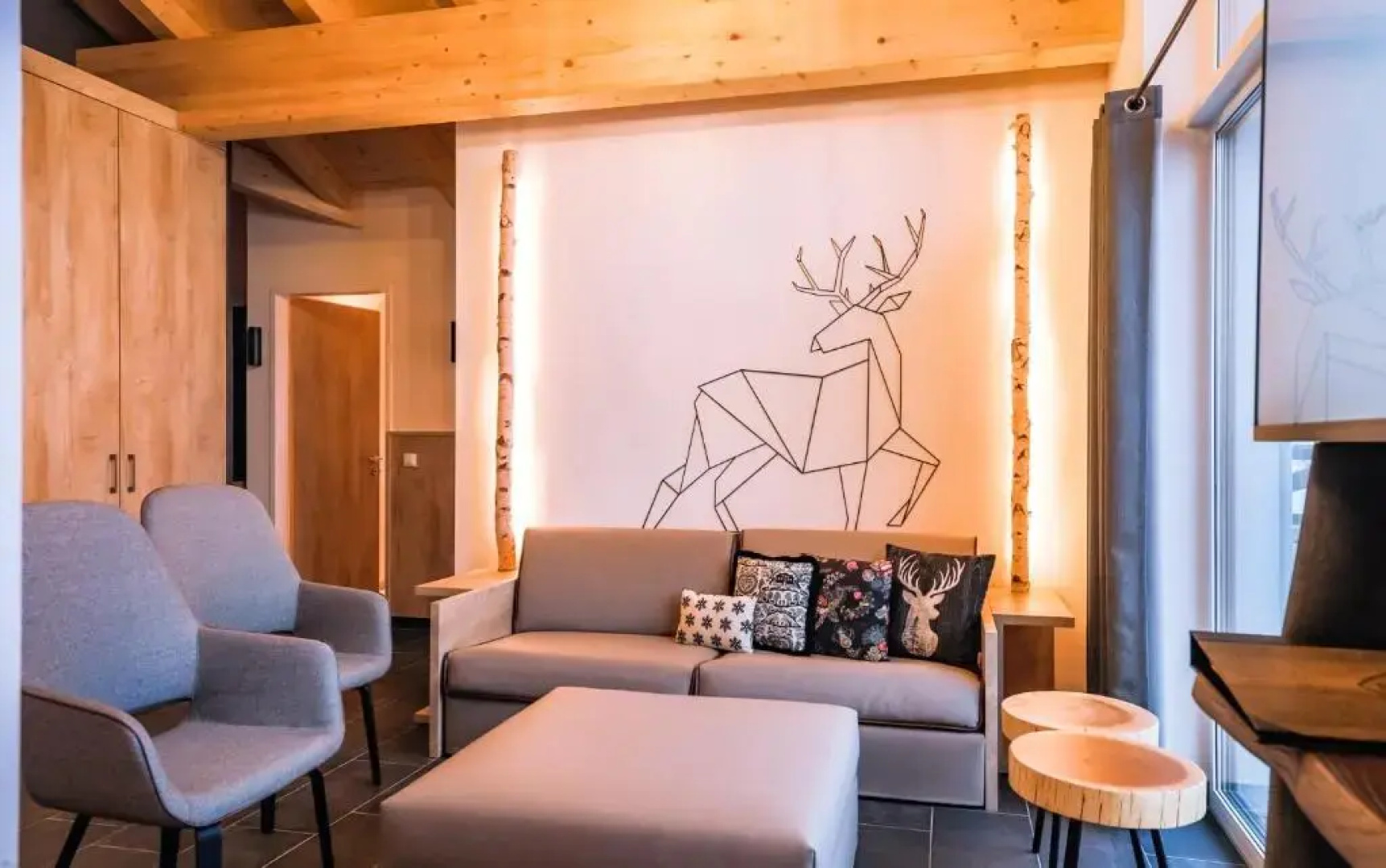 24 by AvenidA - Mountain Hotel