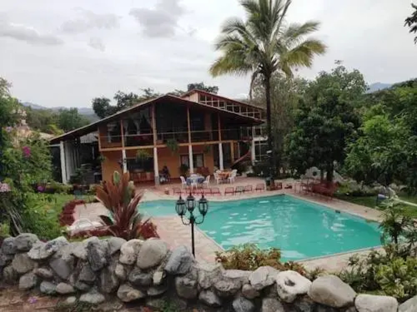 Hostería Mi Compadre