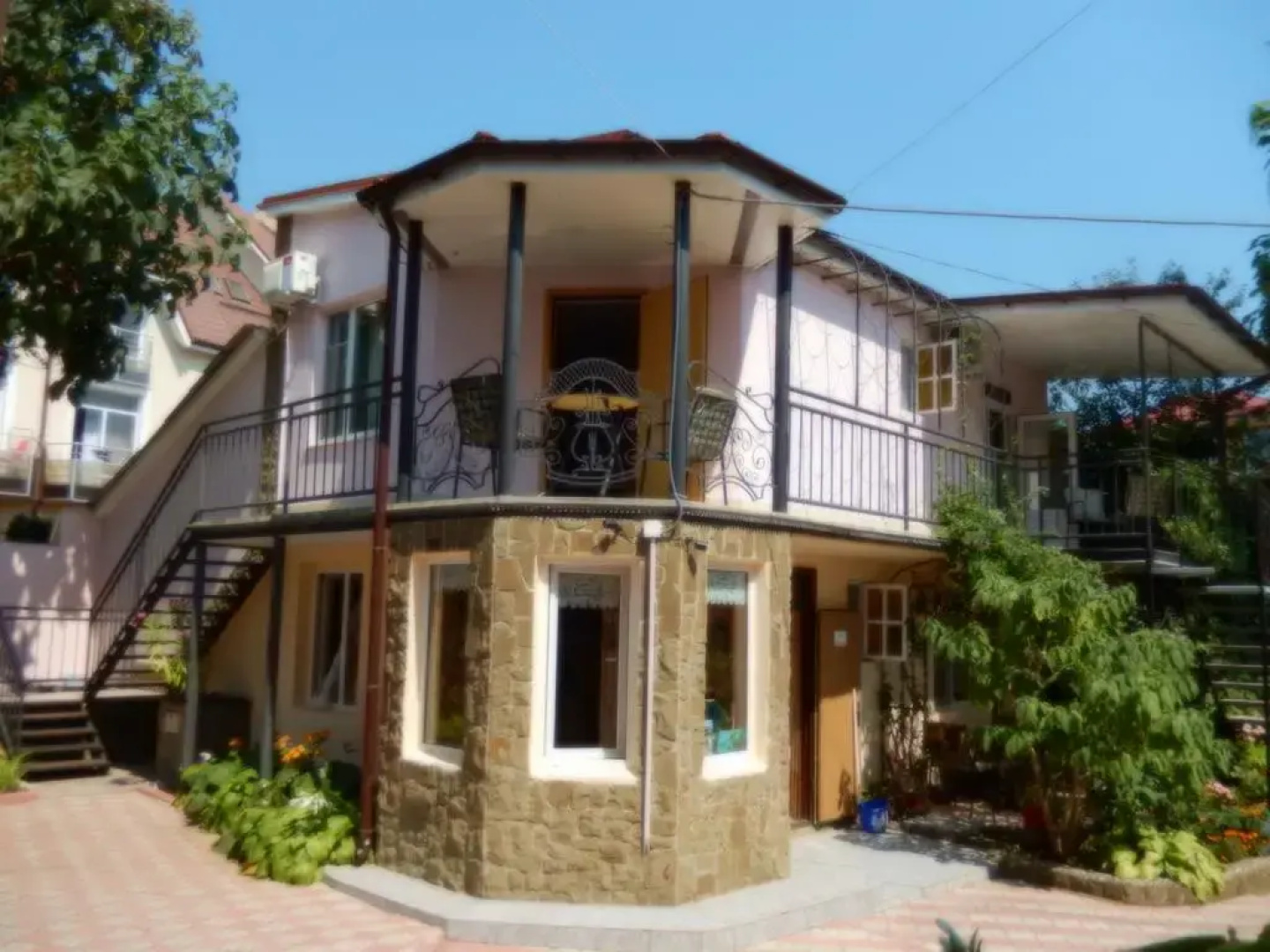 Villa Lira Guest House