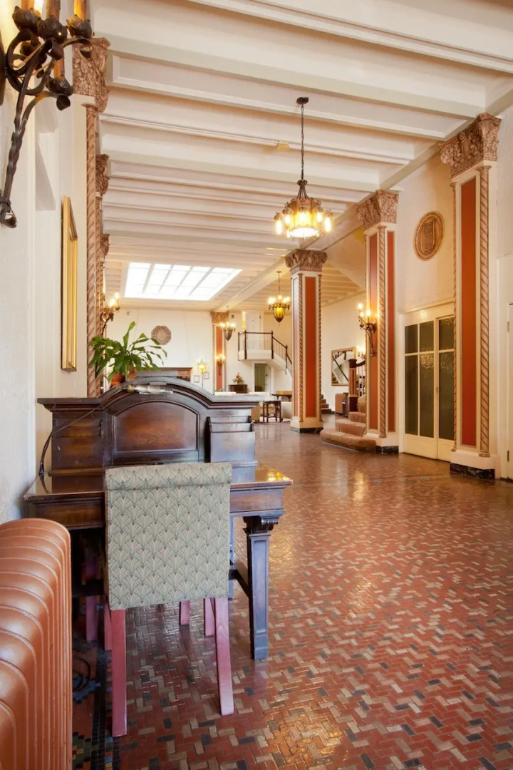 The Cardinal Hotel