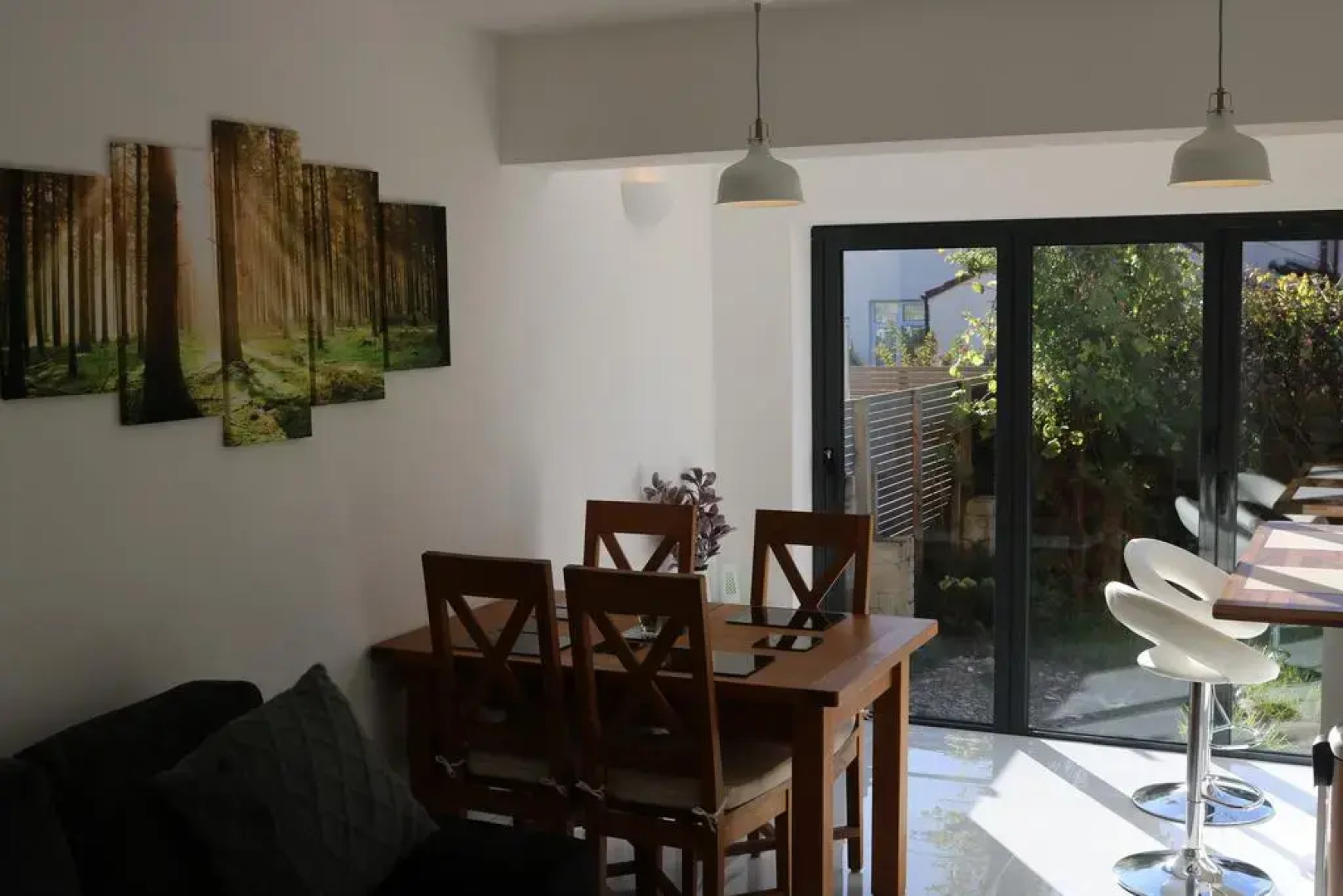 Luxury Victorian Garden Apartment