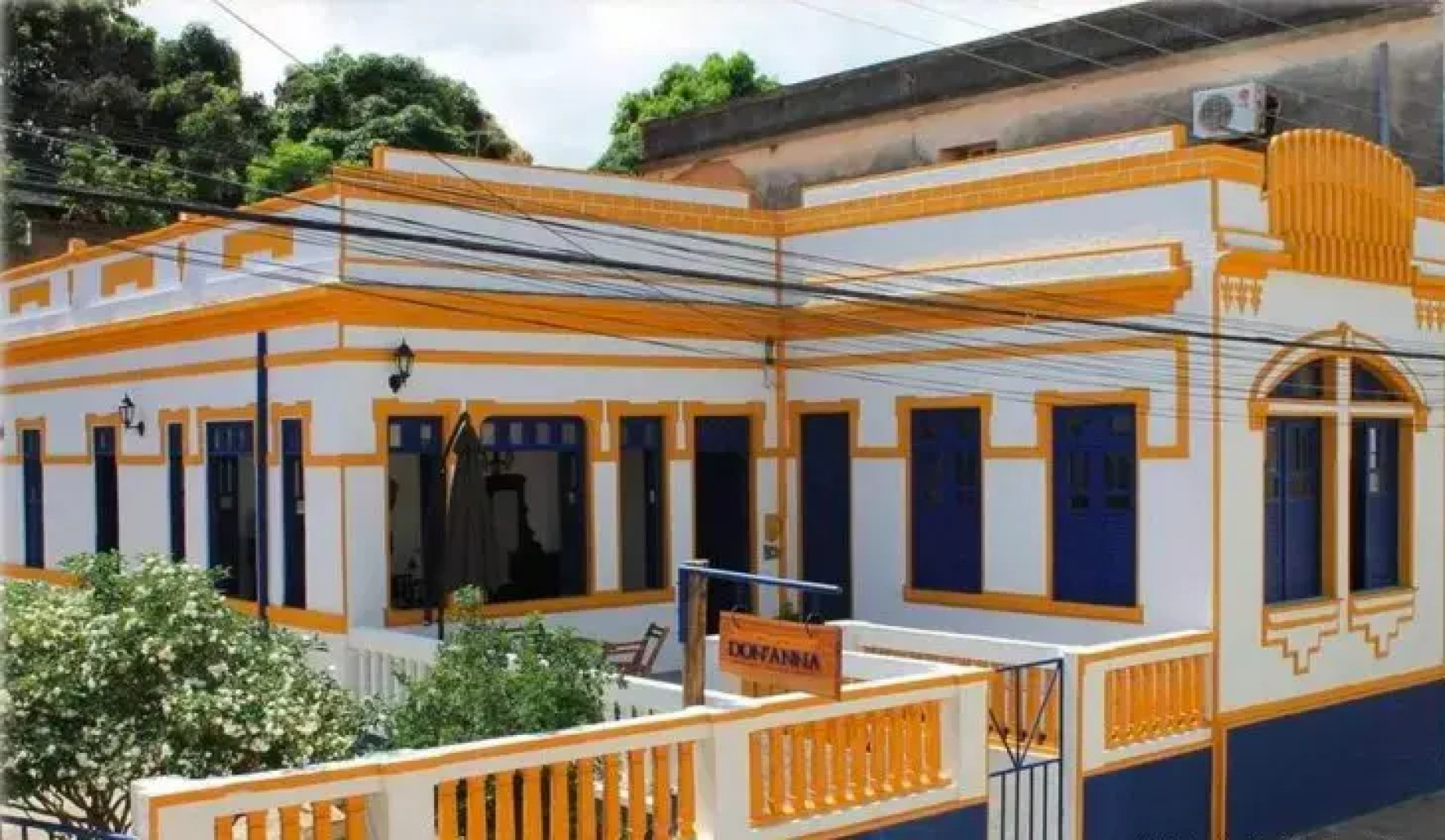 Donanna Hostel Adventure & Trekking