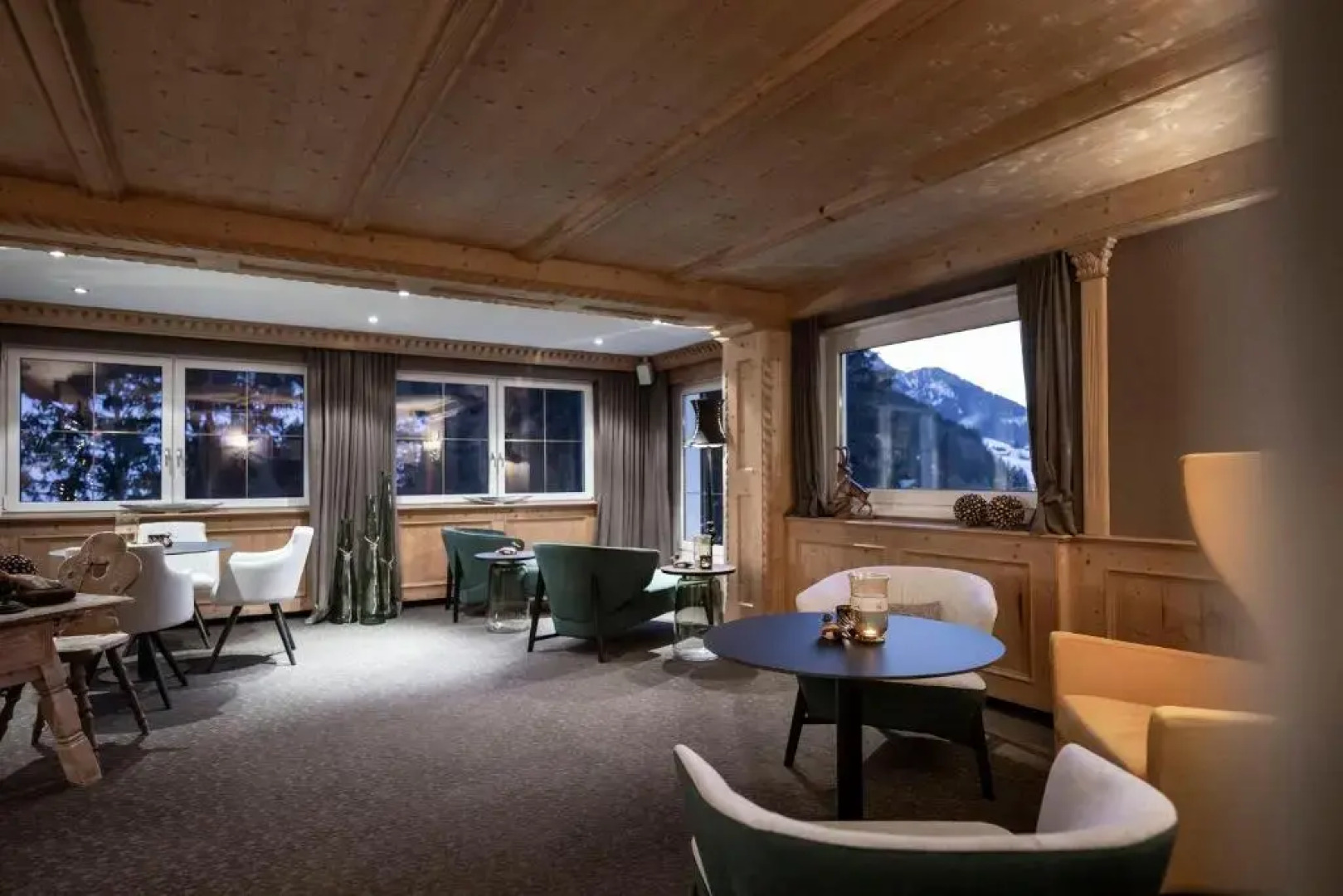 Alpstay — Chalet Hotel Hartmann