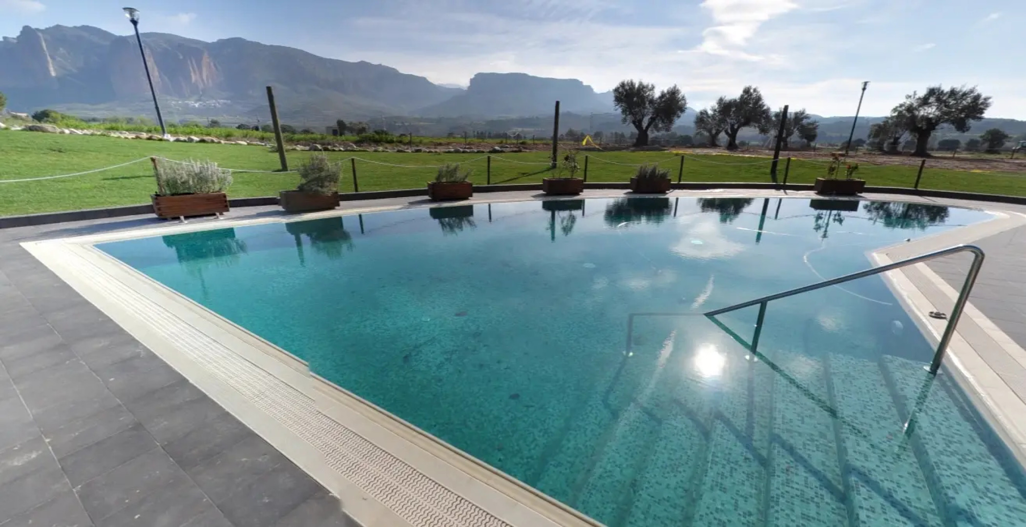 Aguas de los Mallos Hotel & Spa