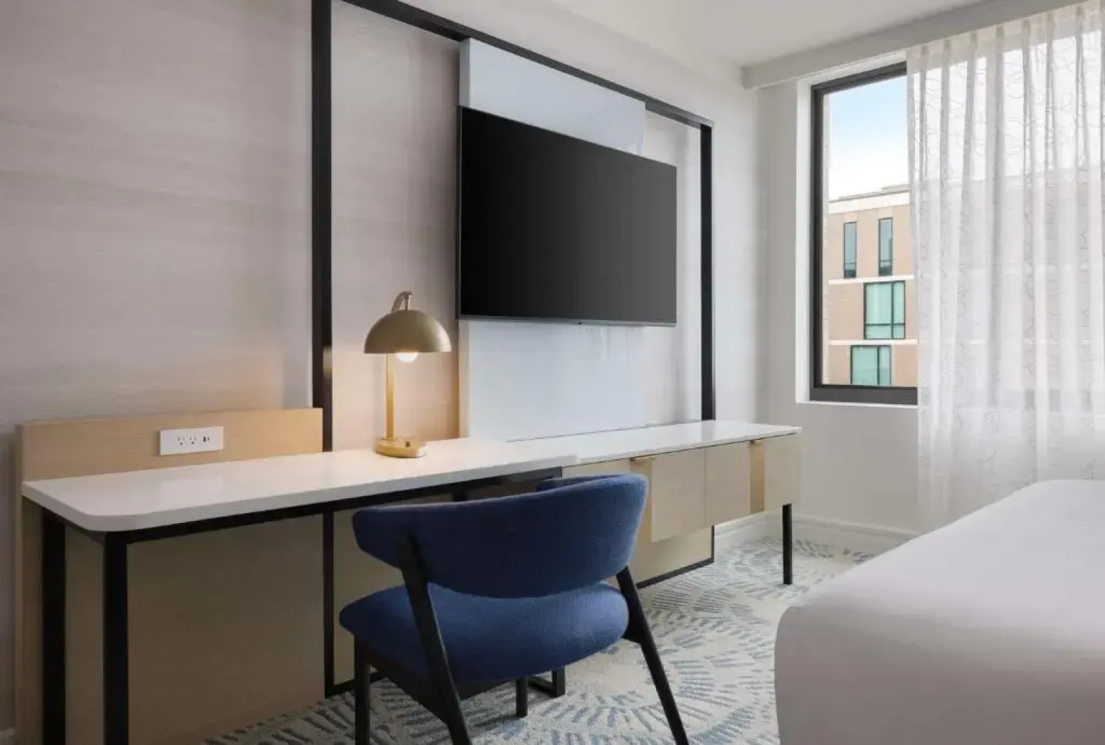 The Highland Dallas, Curio Collection by Hilton