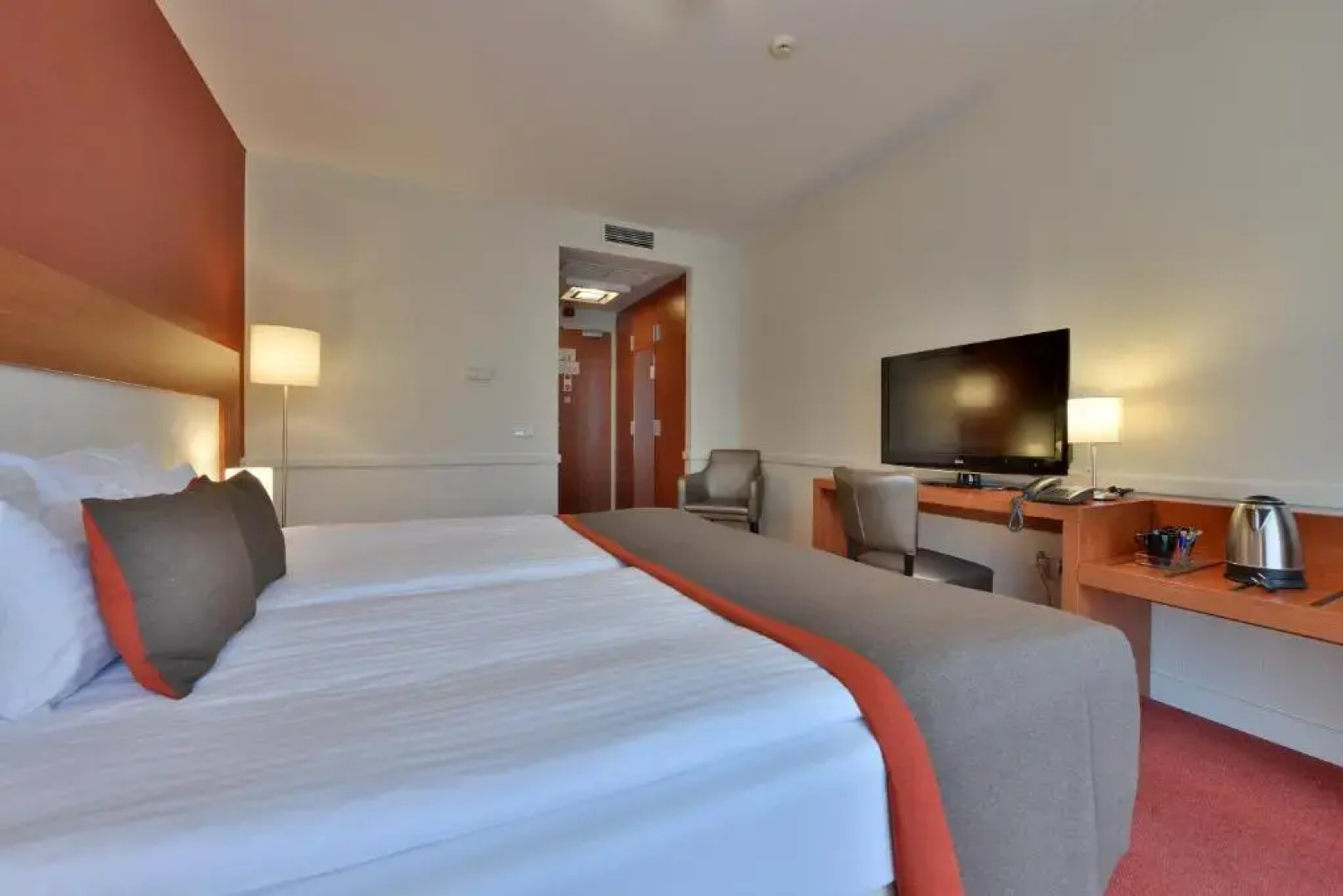 City Inn Hotel